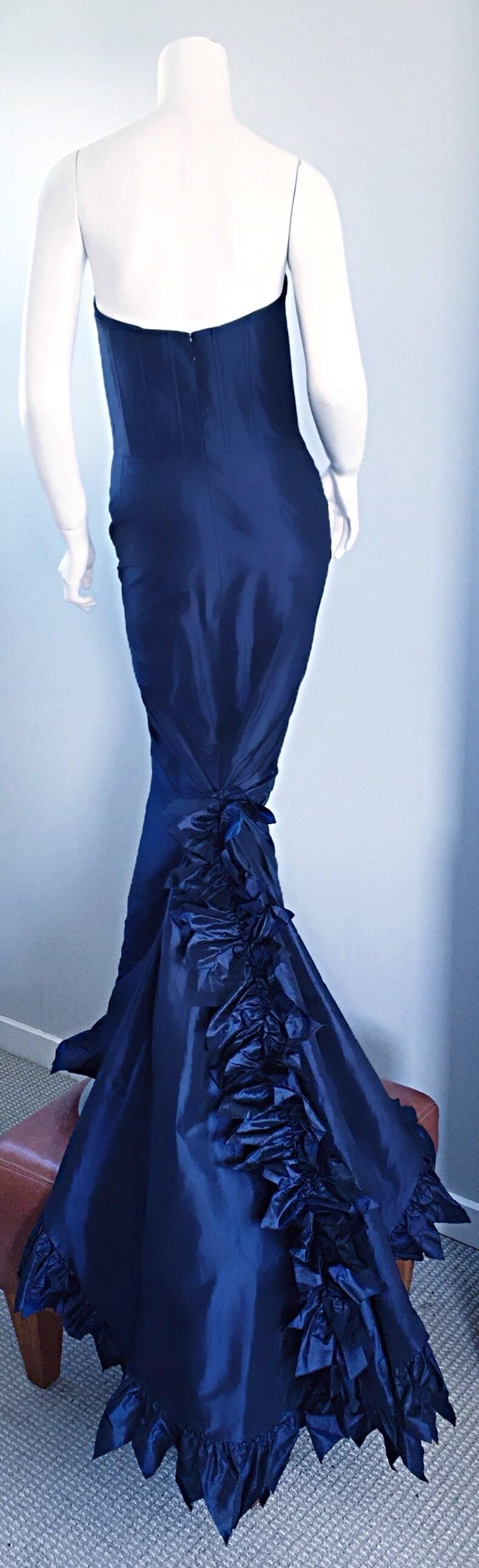 Exquisite Vintage Oscar de la Renta Navy Blue Silk Taffeta Dramatic Size 6 Gown 1