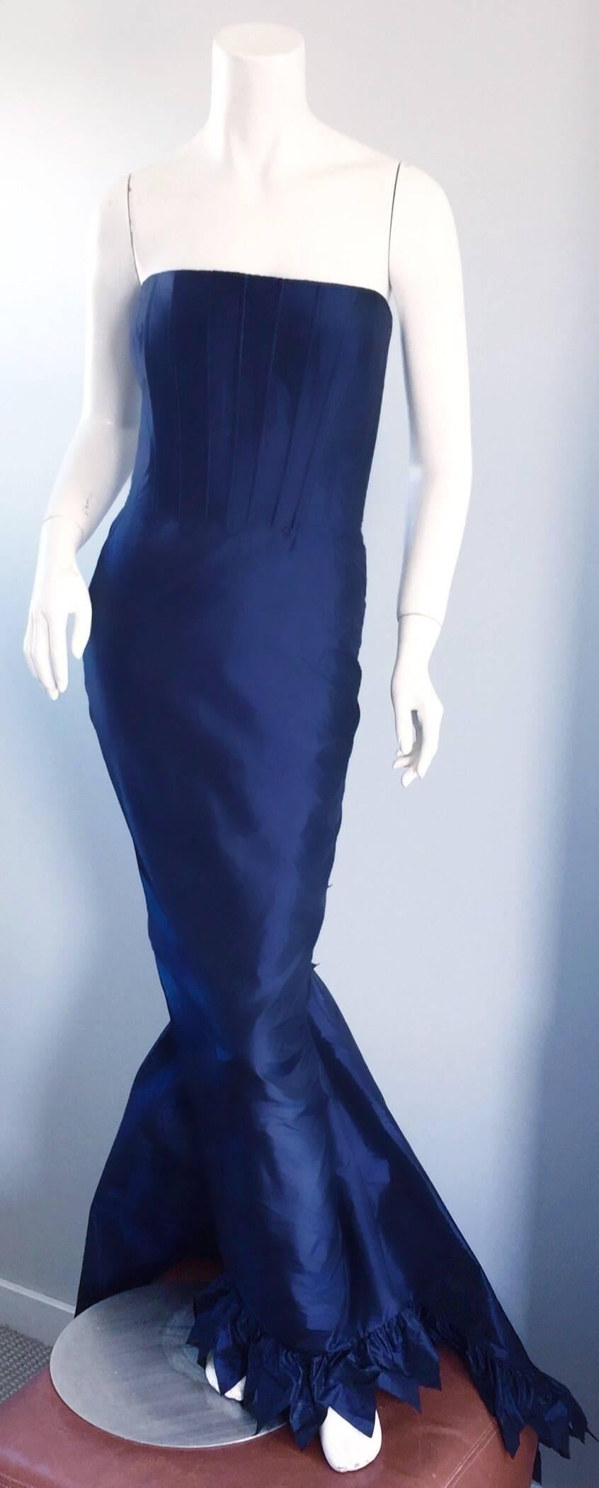 Exquisite Vintage Oscar de la Renta Navy Blue Silk Taffeta Dramatic Size 6 Gown 3