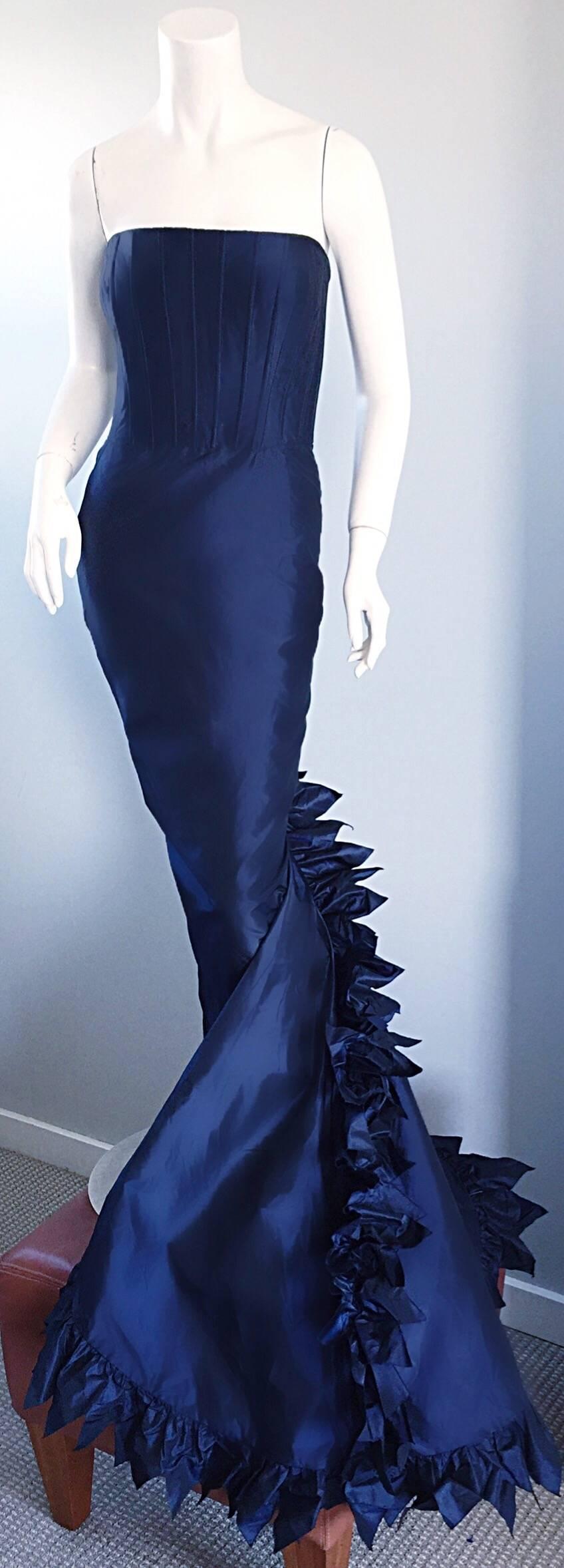 Exquisite Vintage Oscar de la Renta Navy Blue Silk Taffeta Dramatic Size 6 Gown 4