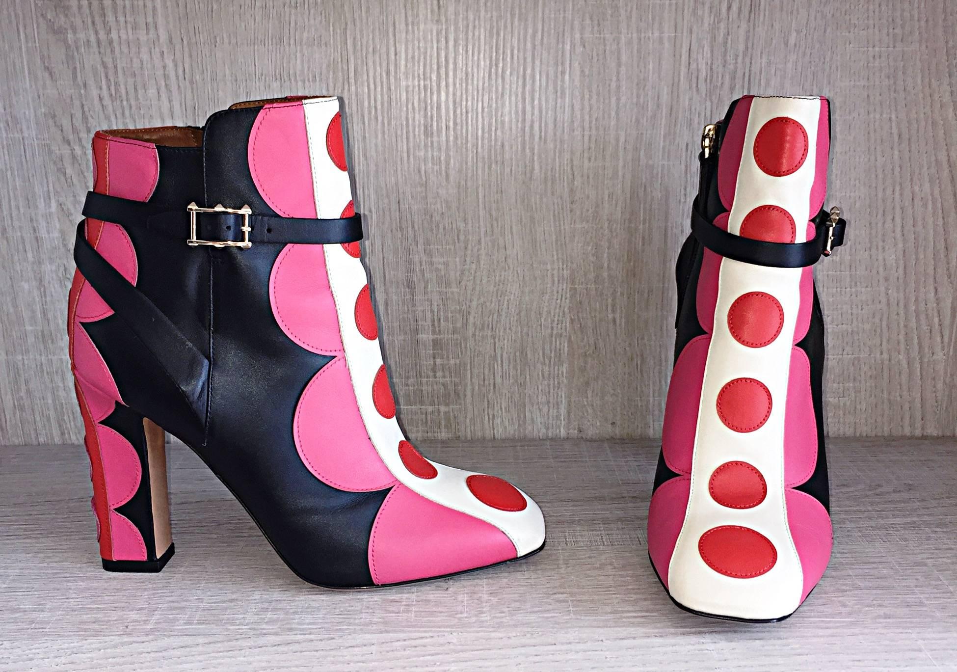 Valentino Sold Out Brand New Size 36 / 6 Polka Dot Runway Ankle Booties  In New Condition For Sale In San Diego, CA
