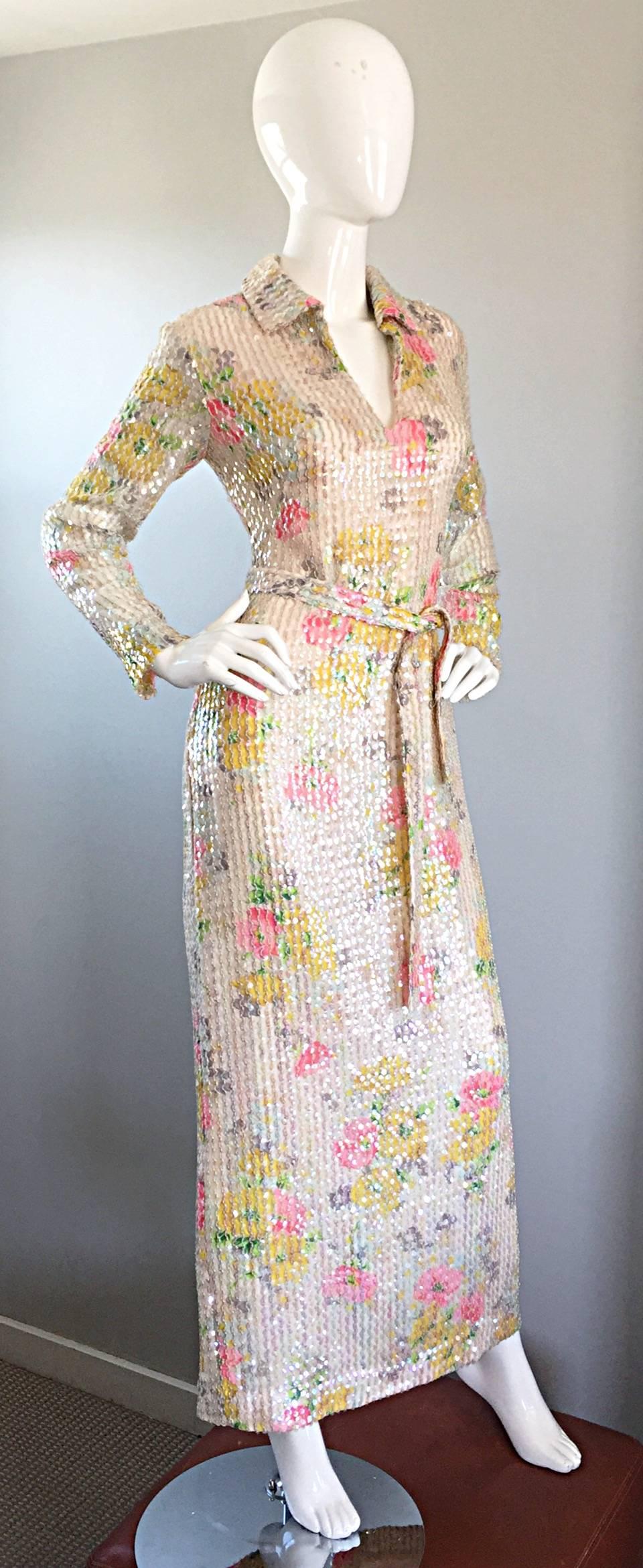 Beautiful 70s Vintage Allover Sequin Long Sleeve Flower Belted Full Length Dress In Excellent Condition In San Diego, CA