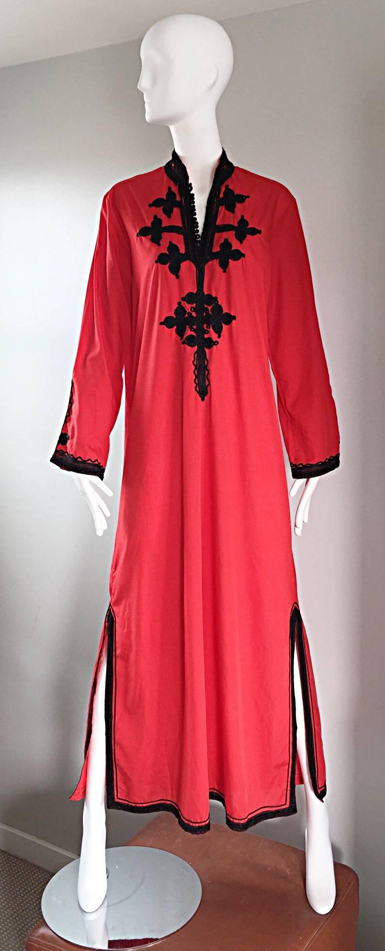 Sensational vintage NEIMAN MARCUS 1970s red and black embroidered Asian inspired kaftan / maxi dress! Lightweight red cotton, with black embroiderey at the bust, and alone every hem. Embroidered black buttons up the bodice, and can be worn open or