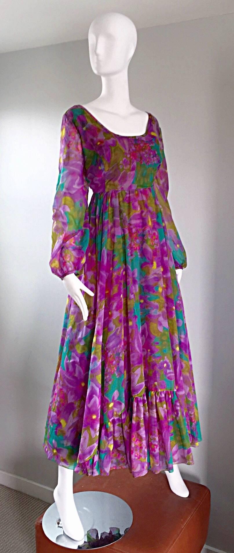 Plus Size Vintage Mr. Blackwell Gorgeous 1970s Size 22 Chiffon Maxi Dress Gown In Excellent Condition For Sale In San Diego, CA