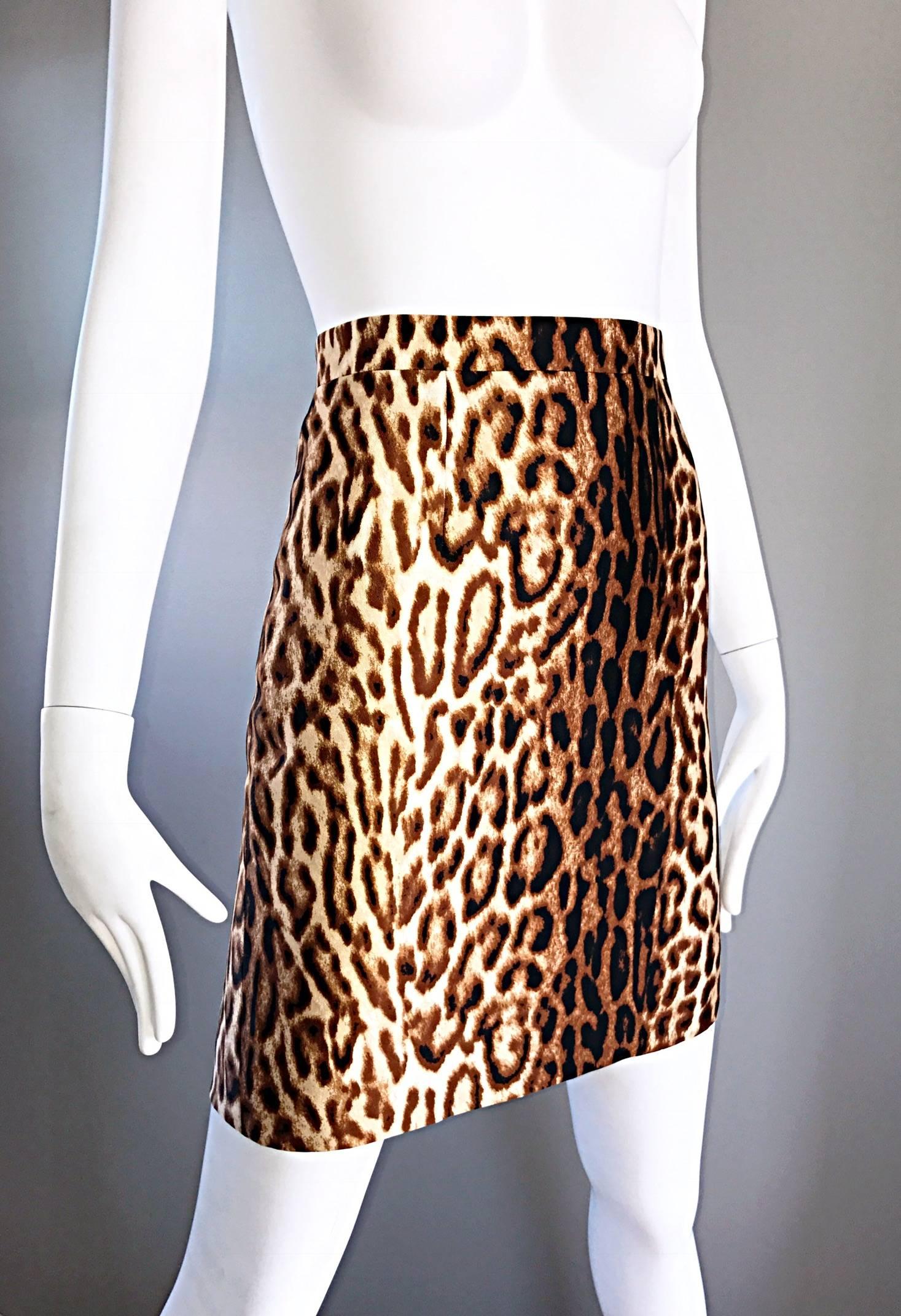 Celine by Michael Kors 1990s Leopard Print High Waisted 90s Mini Pencil Skirt 42 In Excellent Condition In San Diego, CA