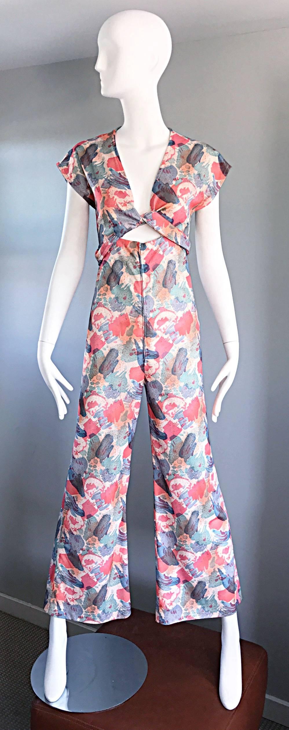 Amazing 1970s Vintage Cut - Out Waist 70s Abstract Wrap Flared Leg Jumpsuit  In Excellent Condition For Sale In San Diego, CA