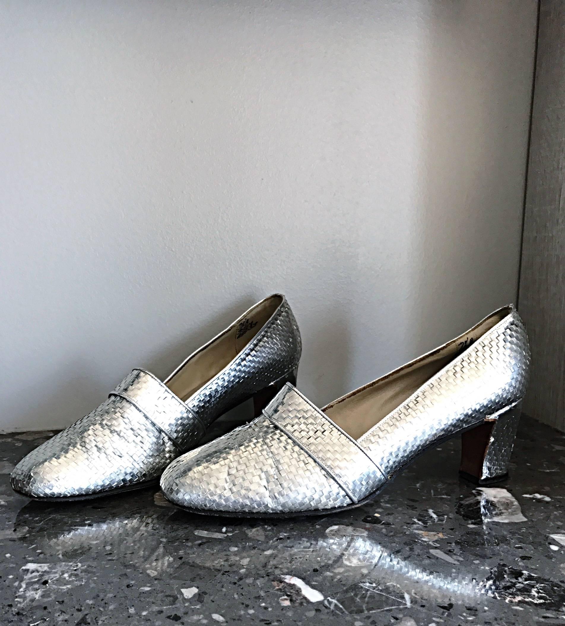Chic vintage mod 1960s HERBERT LEVINE silver woven leather mid heel loafer heels! Woven leather, with incredible amounts of detail! Super comfortable pair of shoes that can easily be dressed up or down. Perfect with jeans, shorts, trousers, a skirt