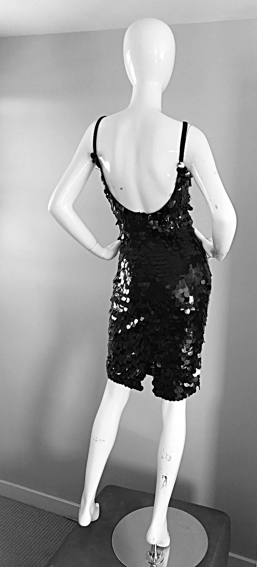 Vintage Saks Fifth Avenue Vintage Bodycon-Kleid aus den 90ern mit Pailletten und Perlen, Gr 8 Damen im Angebot
