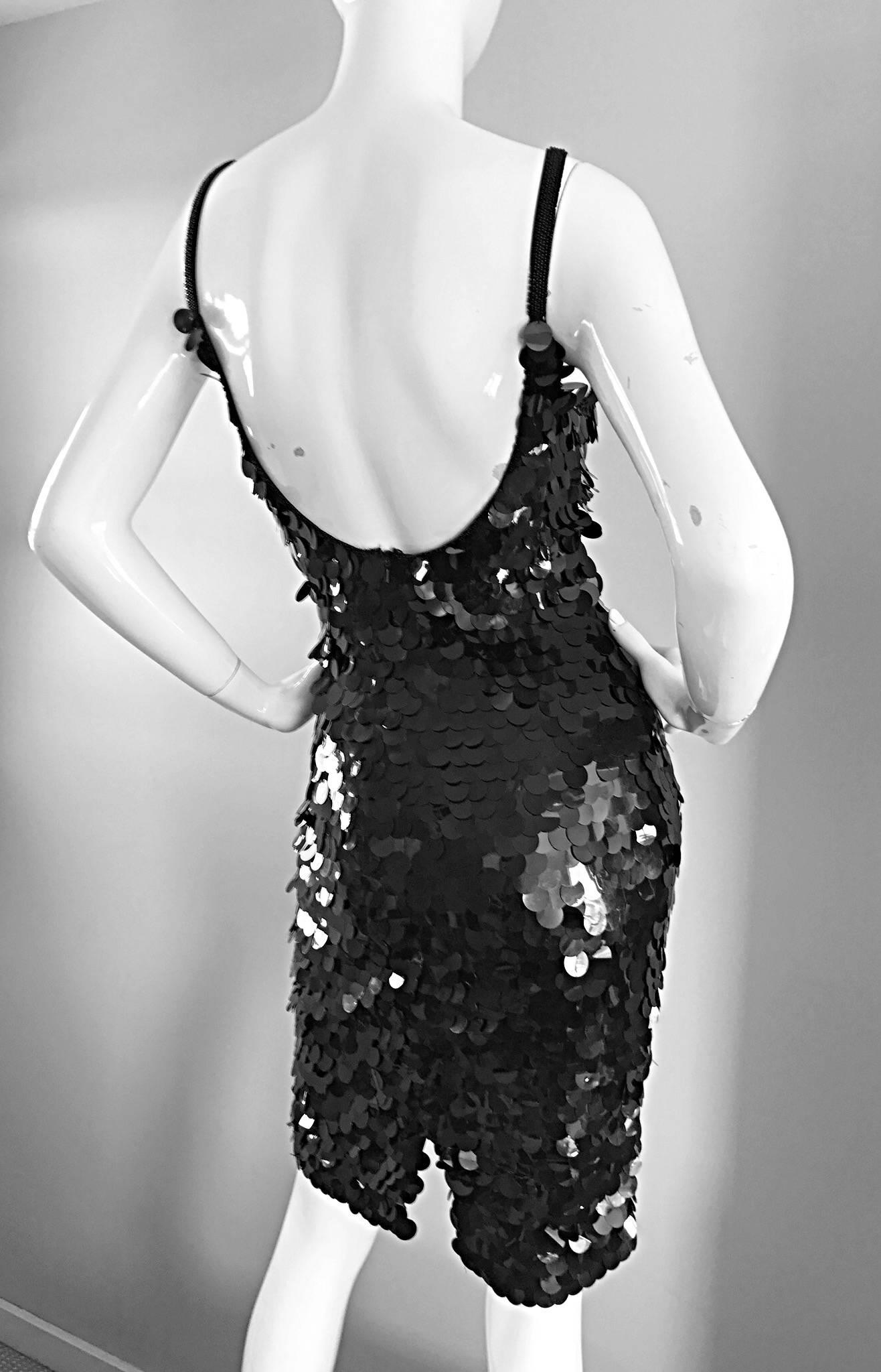 Vintage Saks Fifth Avenue Sz 8 Black Pailletes Sequined Beaded 90s Bodycon Dress For Sale 1