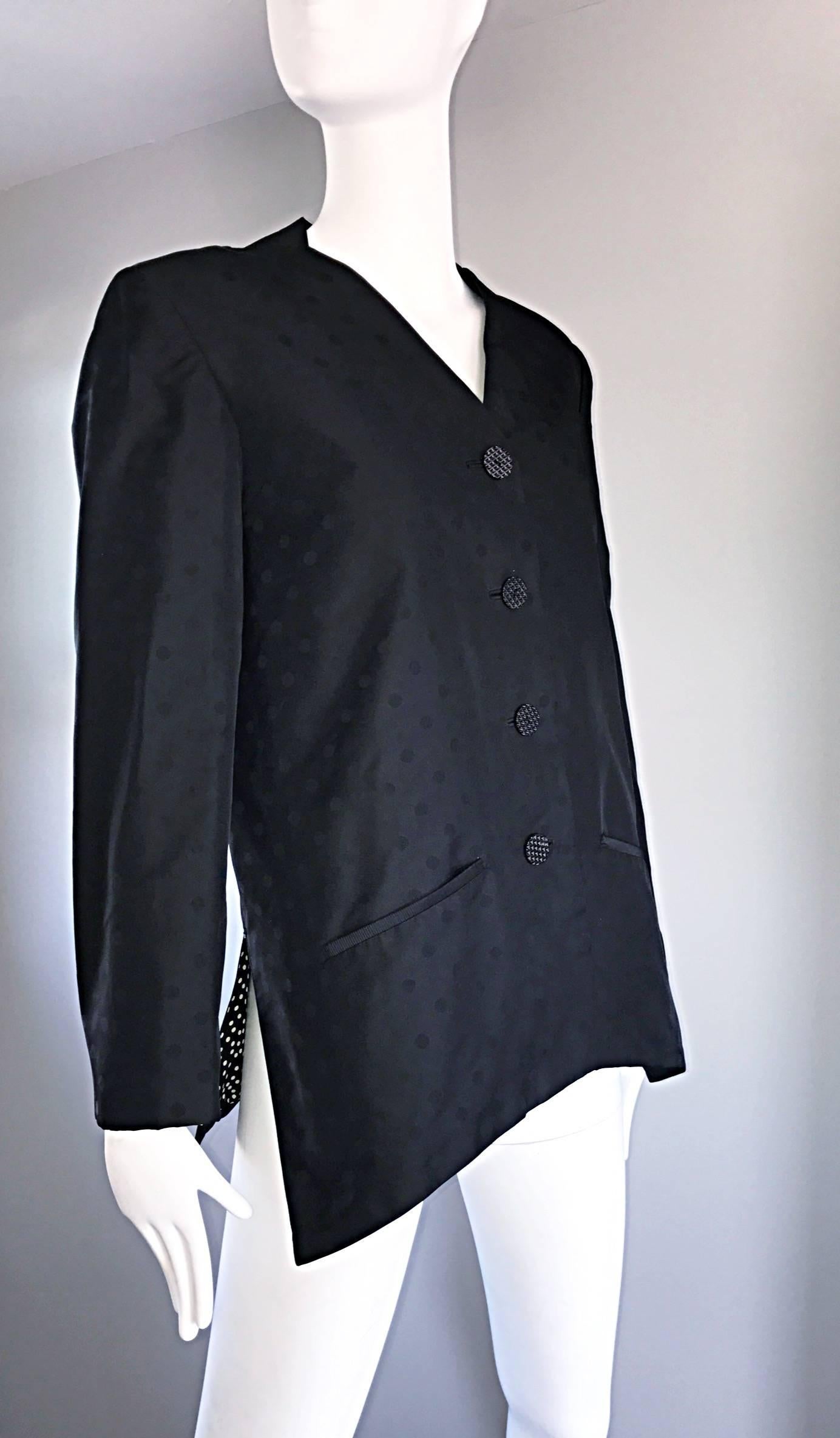 Women's Geoffrey Beene Vintage Black Polka Dots 1990s 90s Classic Silk Jacket Blazer For Sale
