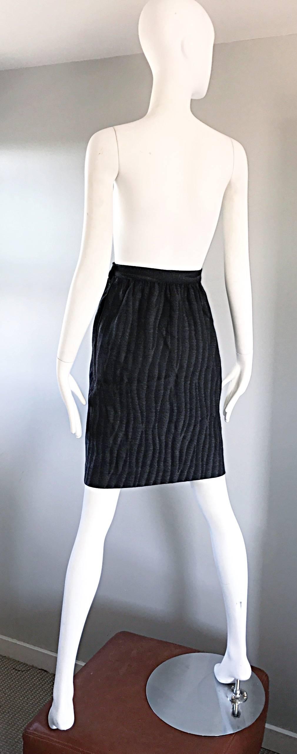 Vintage Valentino 1980s Optical Illusion Gray + Black High Waisted Pencil Skirt For Sale 1