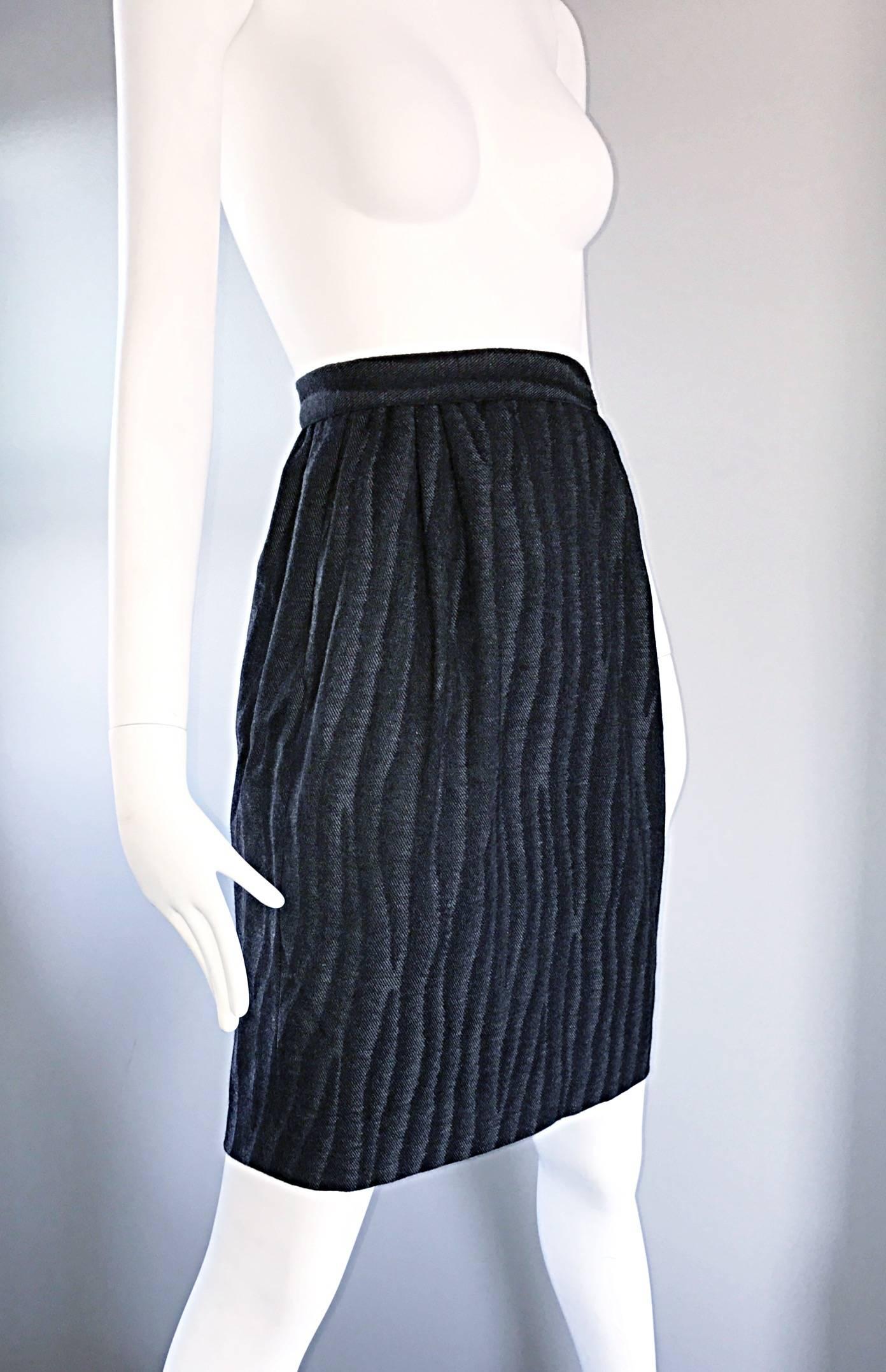 Vintage Valentino 1980s Optical Illusion Gray + Black High Waisted Pencil Skirt For Sale 4