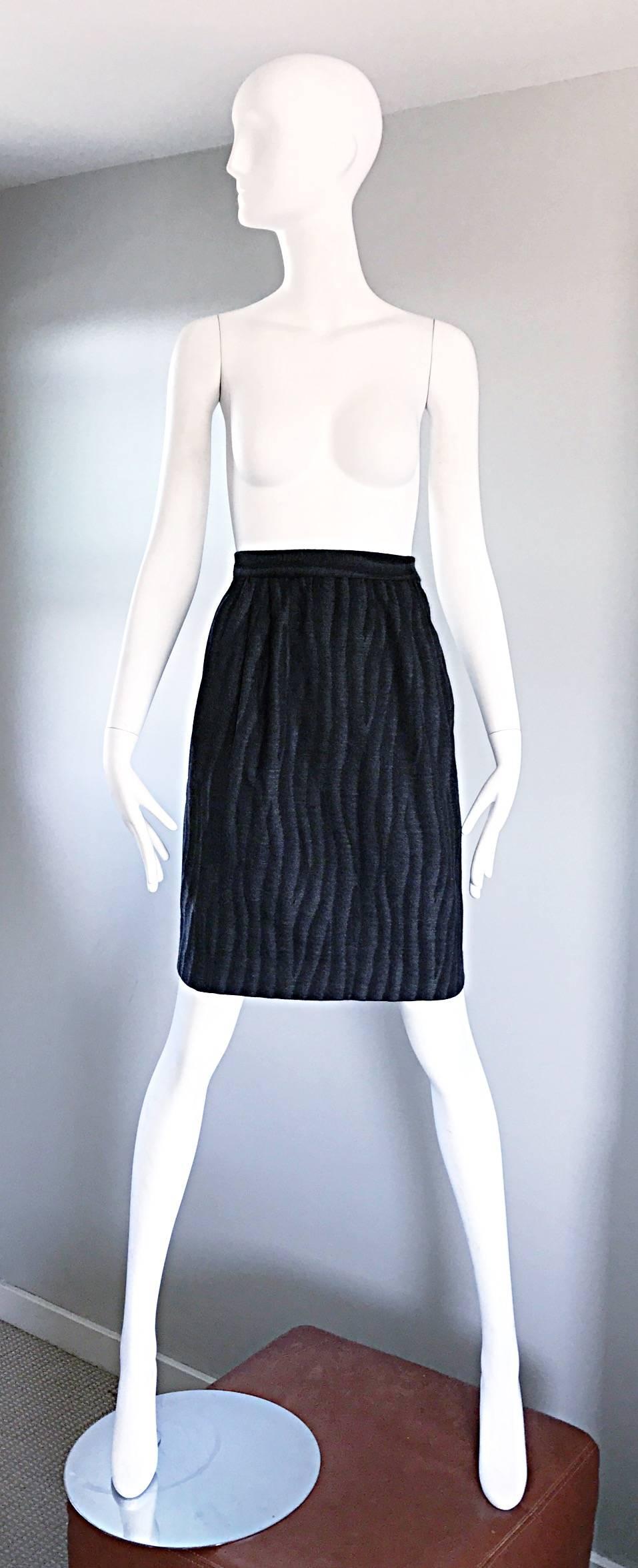 Vintage Valentino 1980s Optical Illusion Gray + Black High Waisted Pencil Skirt For Sale 5