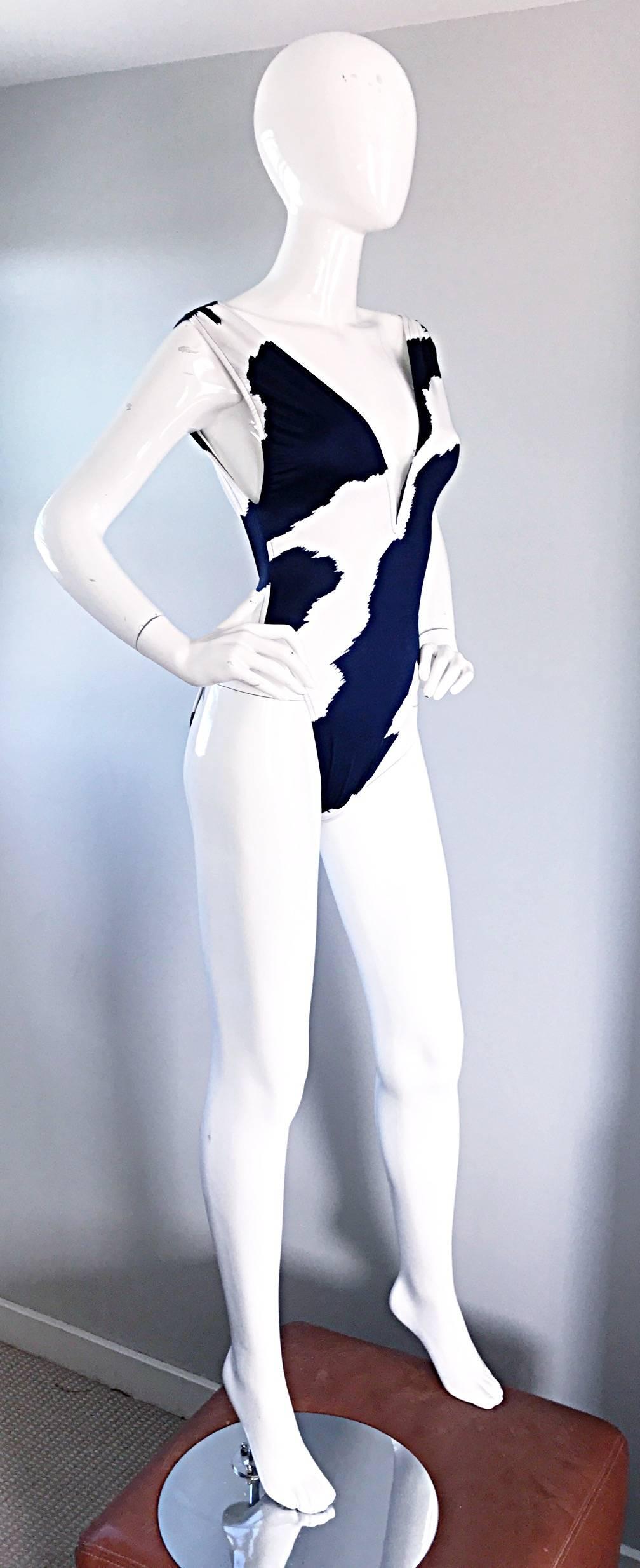 Amazing Bill BLASS Navy Blue and White Plunging One Piece Swimsuit Bodysuit 3