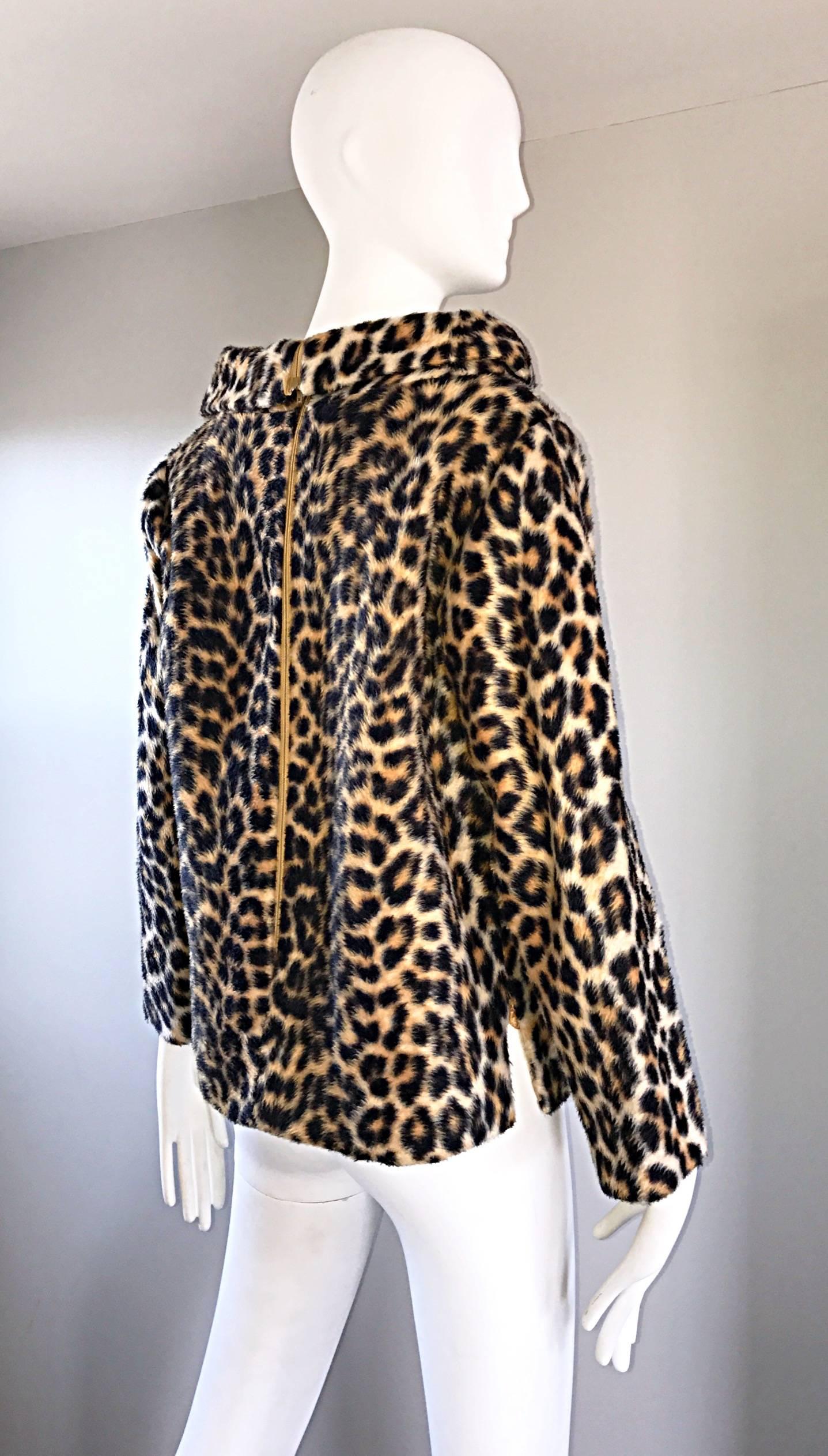 Black Chic 1960s Faux Fur Leopard Cheetah Print Vintage 60s Long Sleeve Sweater Top  