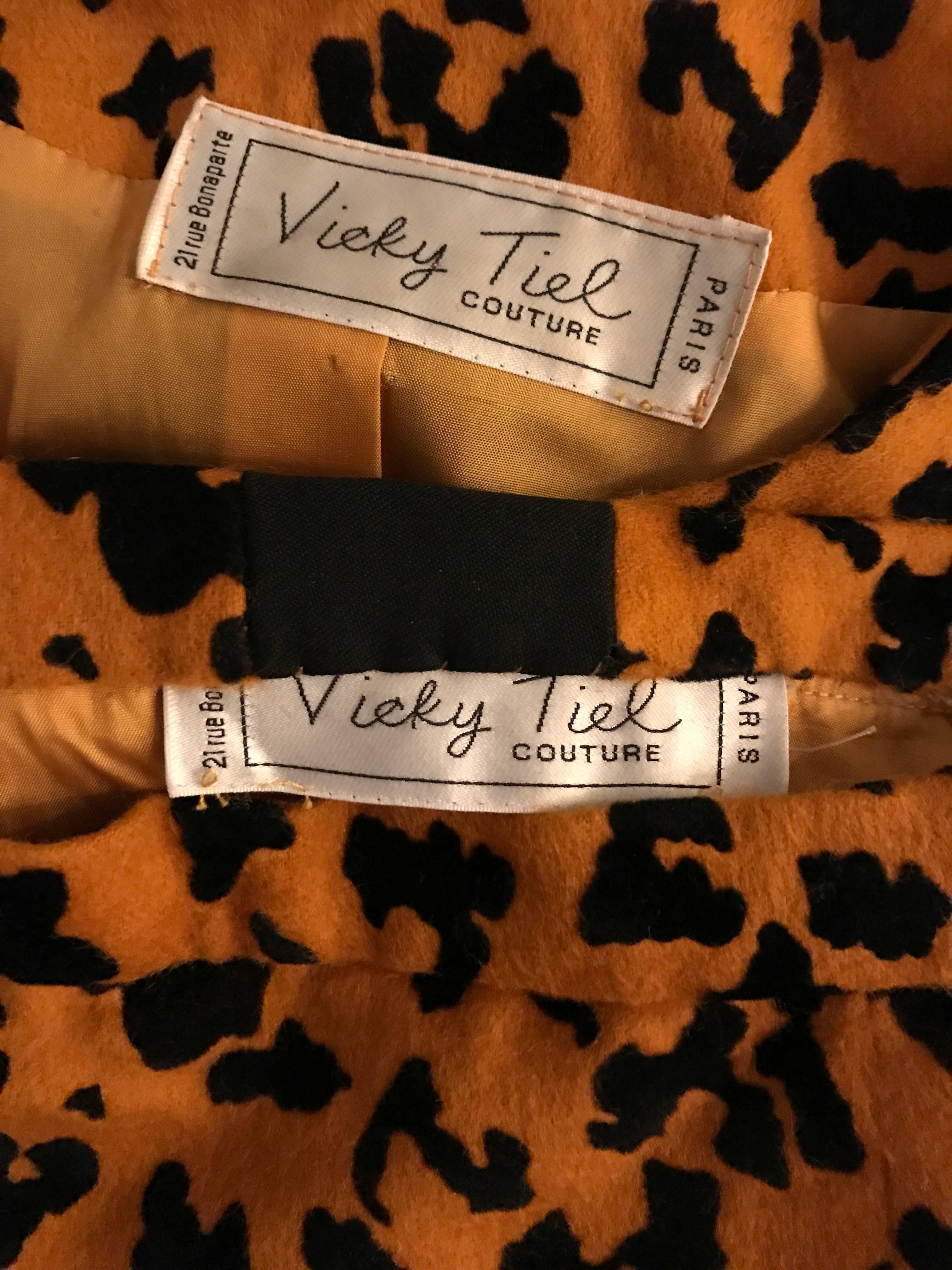 Vintage Vicky Tiel Couture Leopard Cheetah Print Wool Velvet 1980s Skirt Suit  For Sale 2