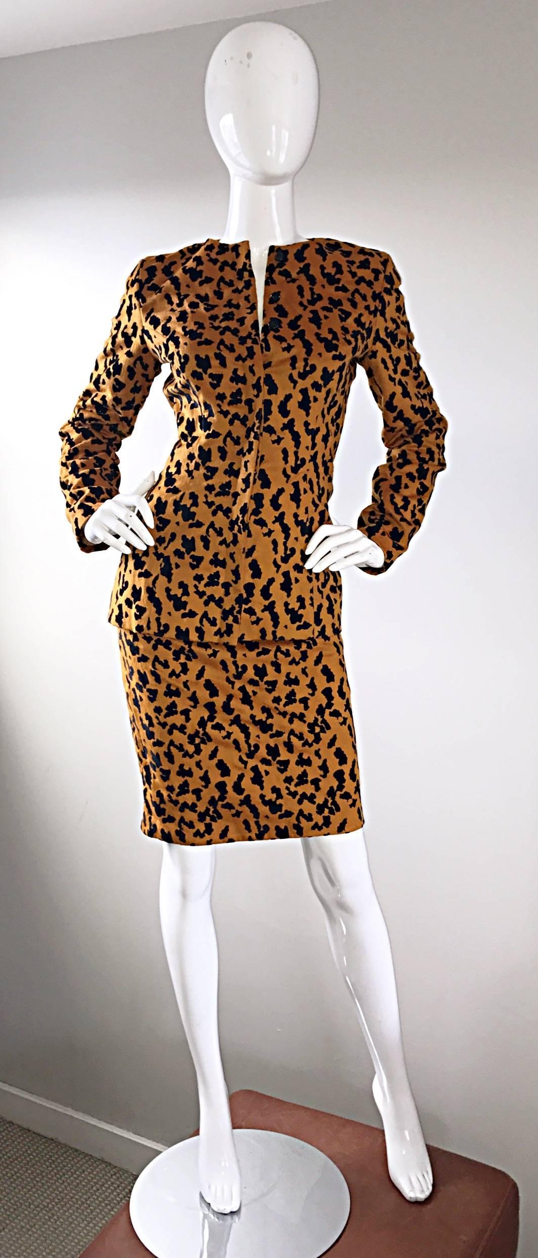 Stylish vintage 80s VICKY TIEL COUTURE leopard print / cheetah wool and velvet tailored skirt suit! Terracotta colored soft virgin wool, with black silk velvet leopard print throughout. High waisted pencil skirt features a hidden zipper up the side