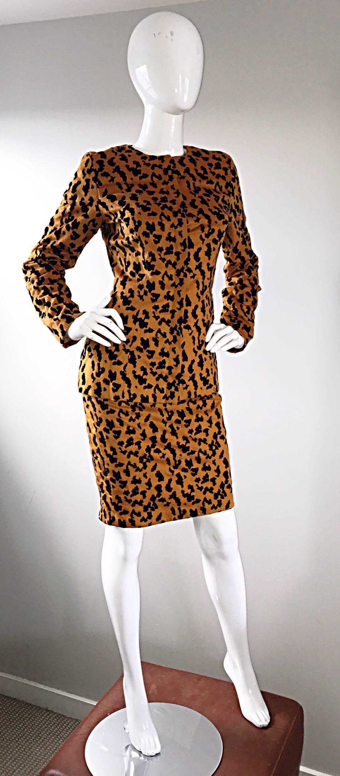 Brown Vintage Vicky Tiel Couture Leopard Cheetah Print Wool Velvet 1980s Skirt Suit  For Sale