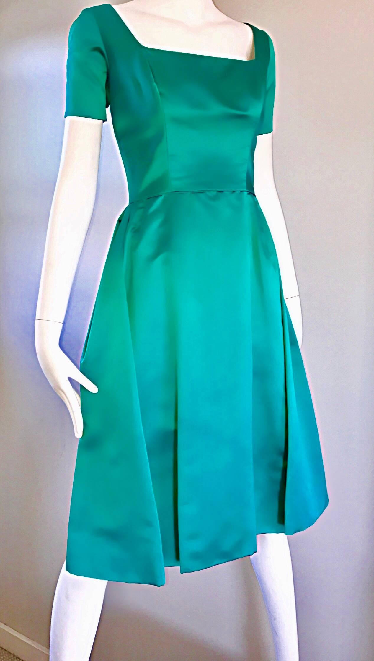 Beautiful 1950s Michael Novarese Kelly Green Silk Satin Fit n' Flare 50s Dress  1