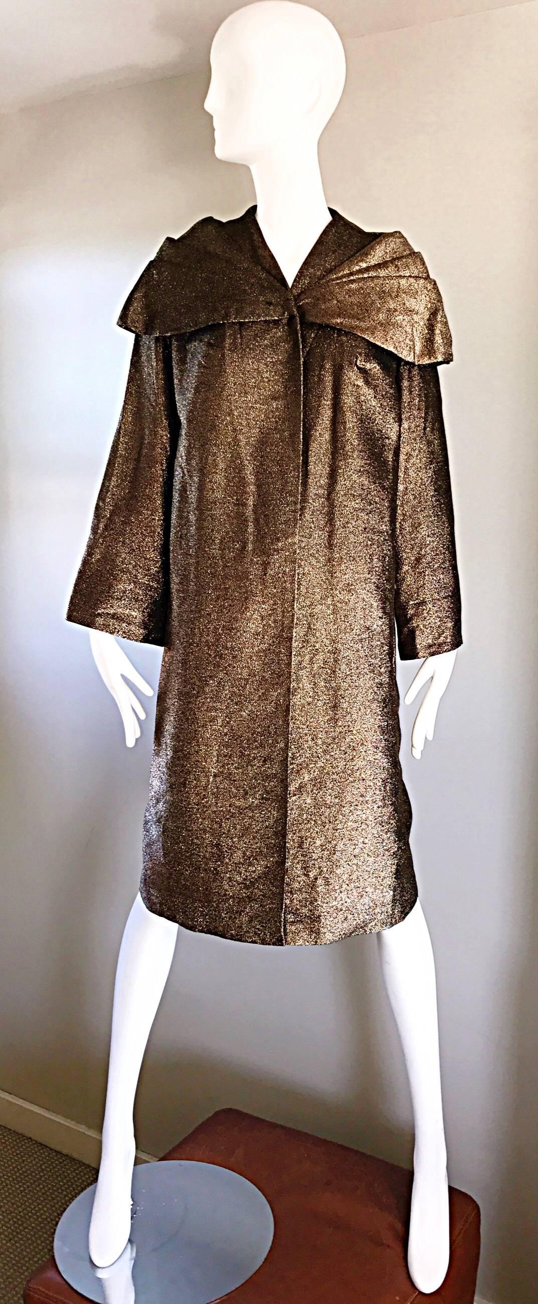 Gorgeous 1950s Vintage Bronze Golden 50s Swing Opera Jacket Coat Avant Garde  For Sale 2