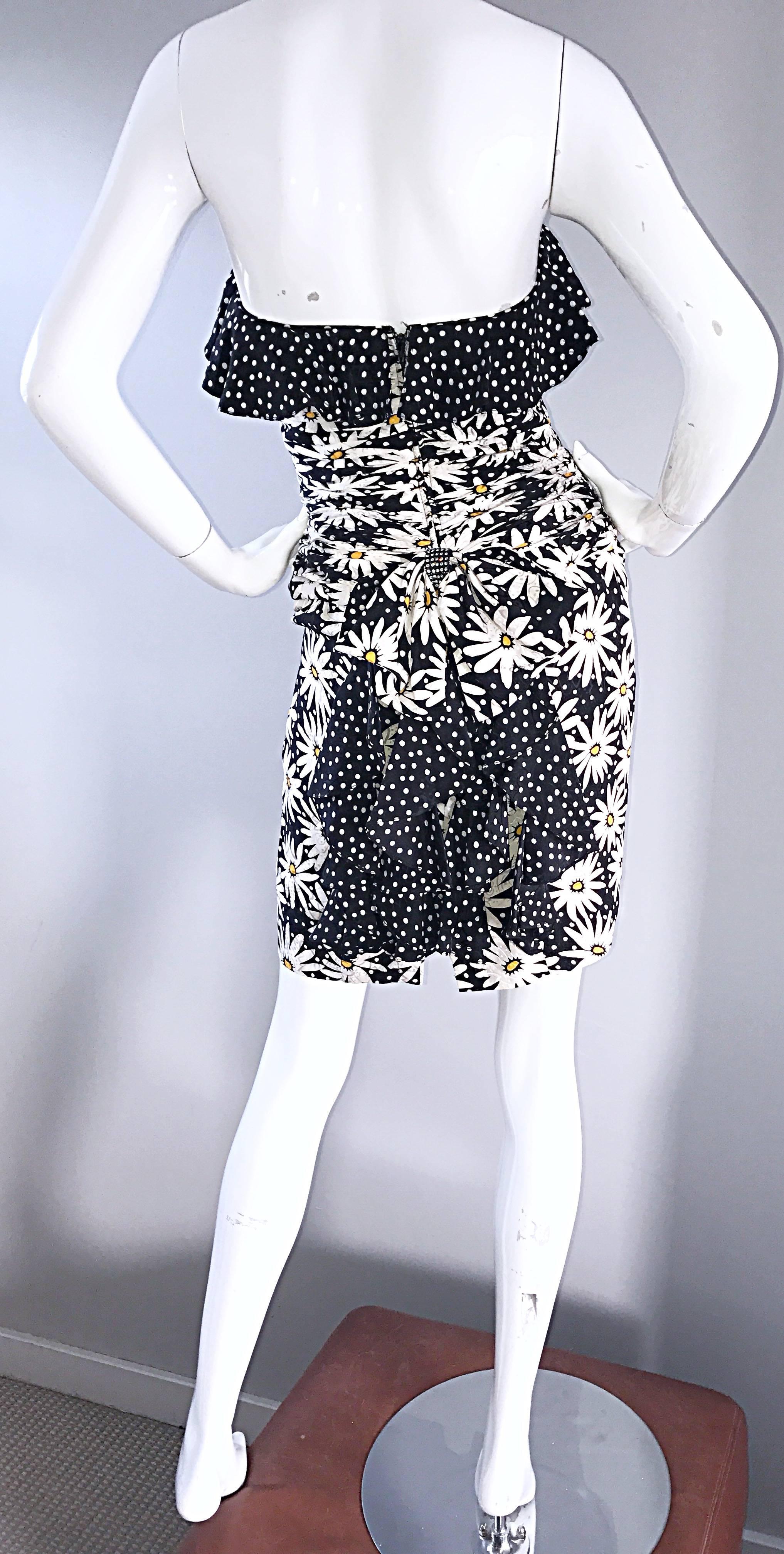 Fabulous Vintage 80s Black and White Daisy Polka Dot Print Sz 4 Strapless Dress  For Sale 3