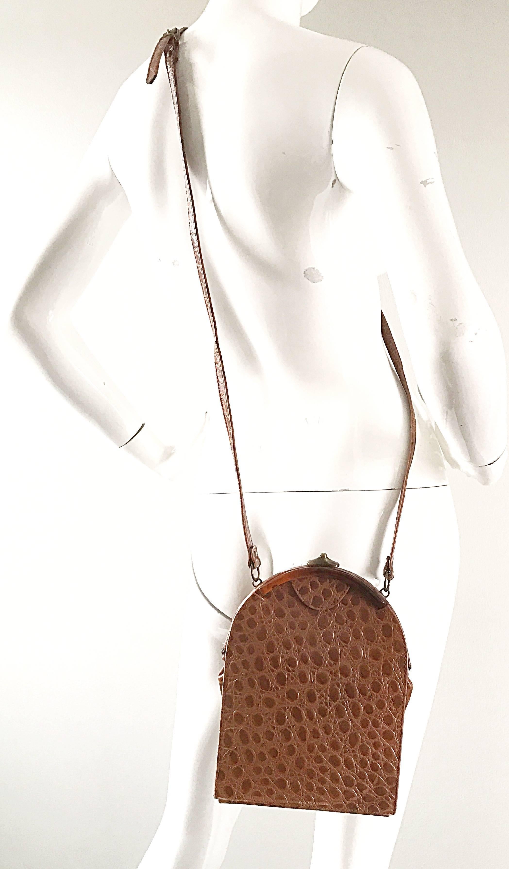 Vintage Jill Stuart Crocodile Embossed Leather Tan Brown Crossbody Shoulder bag For Sale 2