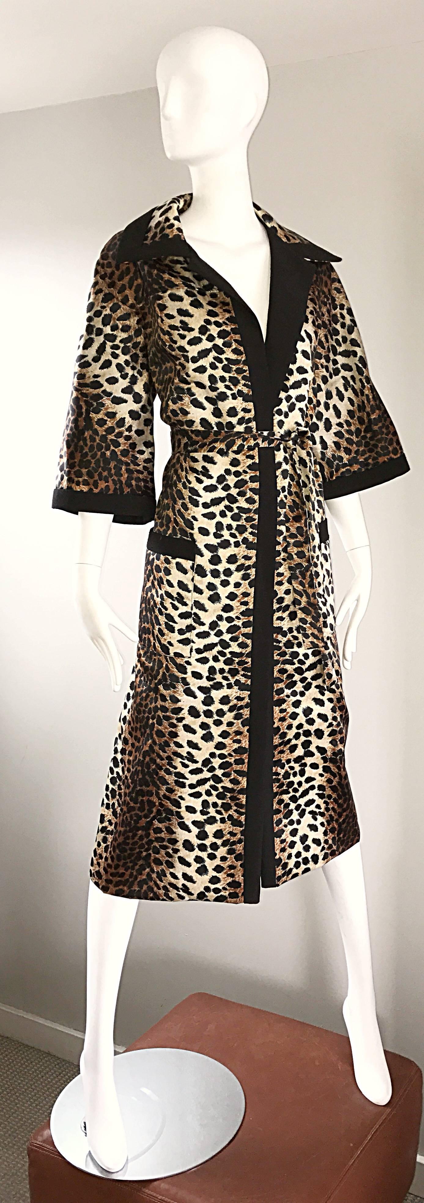 1960s Lilli Ann Leopard Cheetah Print Vintage Fabulous 60s Trench Jacket Coat  In Excellent Condition In San Diego, CA