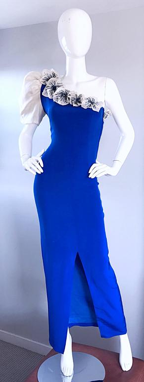 Amazing Vintage Couture Royal Blue One Shoulder Avant Garde Evening Gown / Dress For Sale 5
