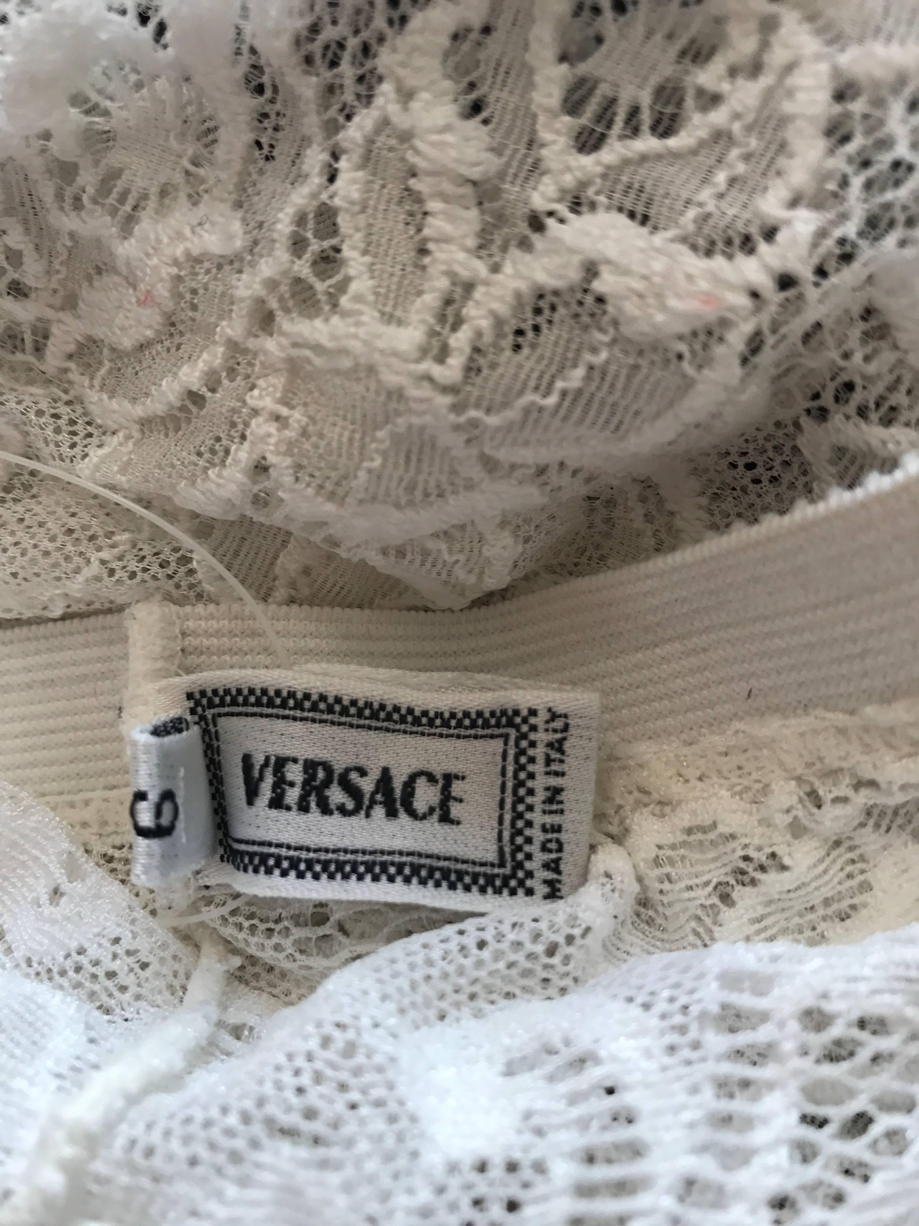 Women's 1990s New Gianni Versace Couture Rare 90s Vintage White Lace Leggings / Tights 