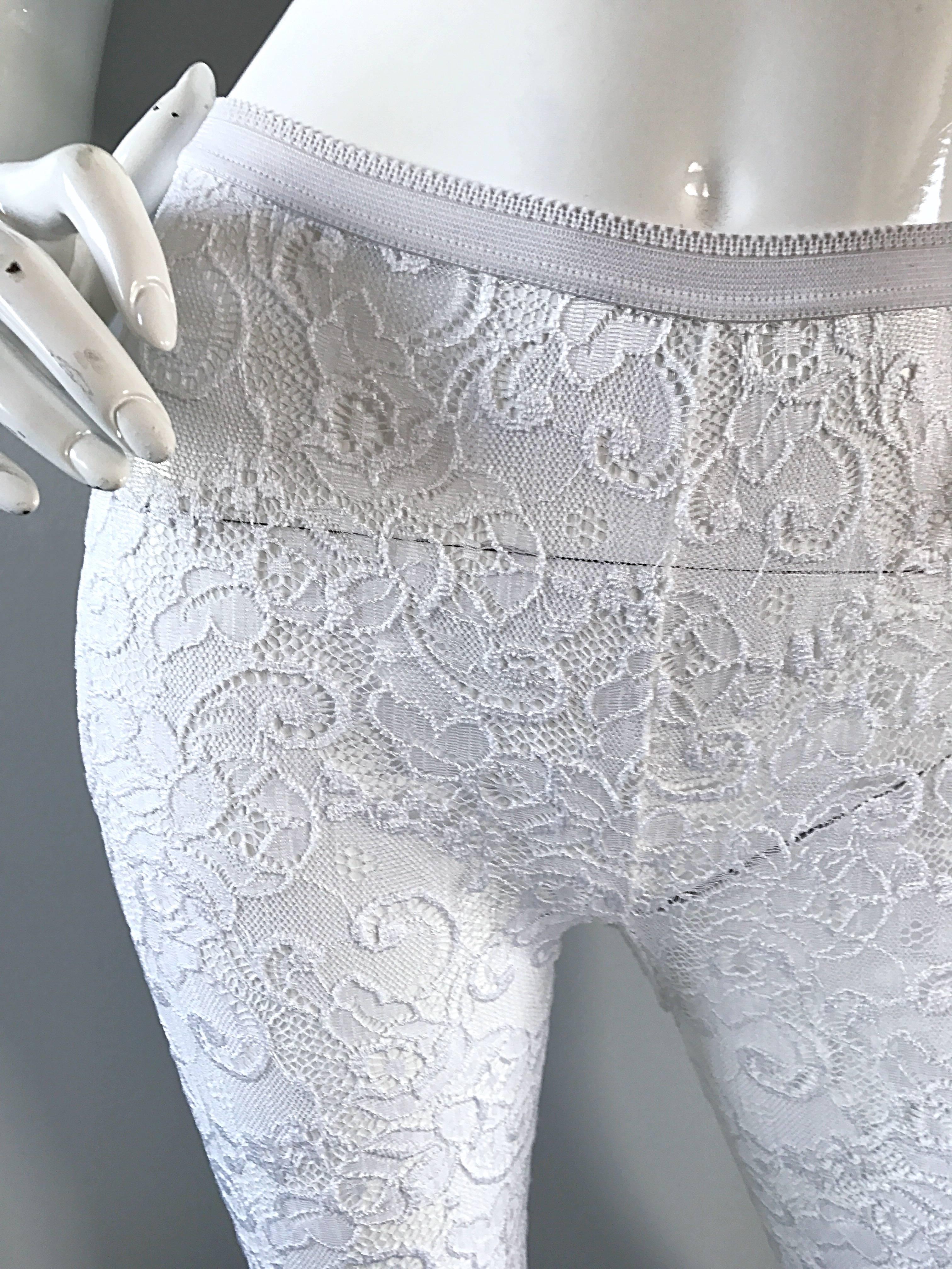 Rare brand new vintage 90s GIANNI VERSACE COUTURE white French lace leggings / stockings! Sexy, yet sophisticated at the same time. High waisted style can be worn with a dress, skirt, shorts, or with a tunic. In brand new, never worn condition. Made