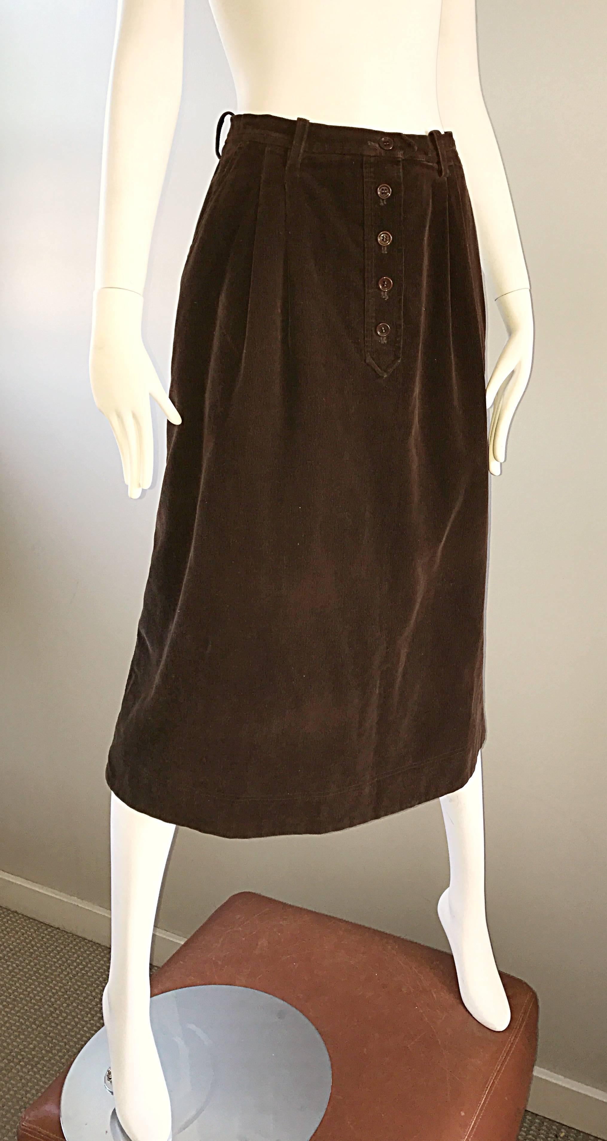 Yves Saint Laurent Rive Gauche jupe trapèze vintage en velours côtelé marron, années 1970  en vente 1