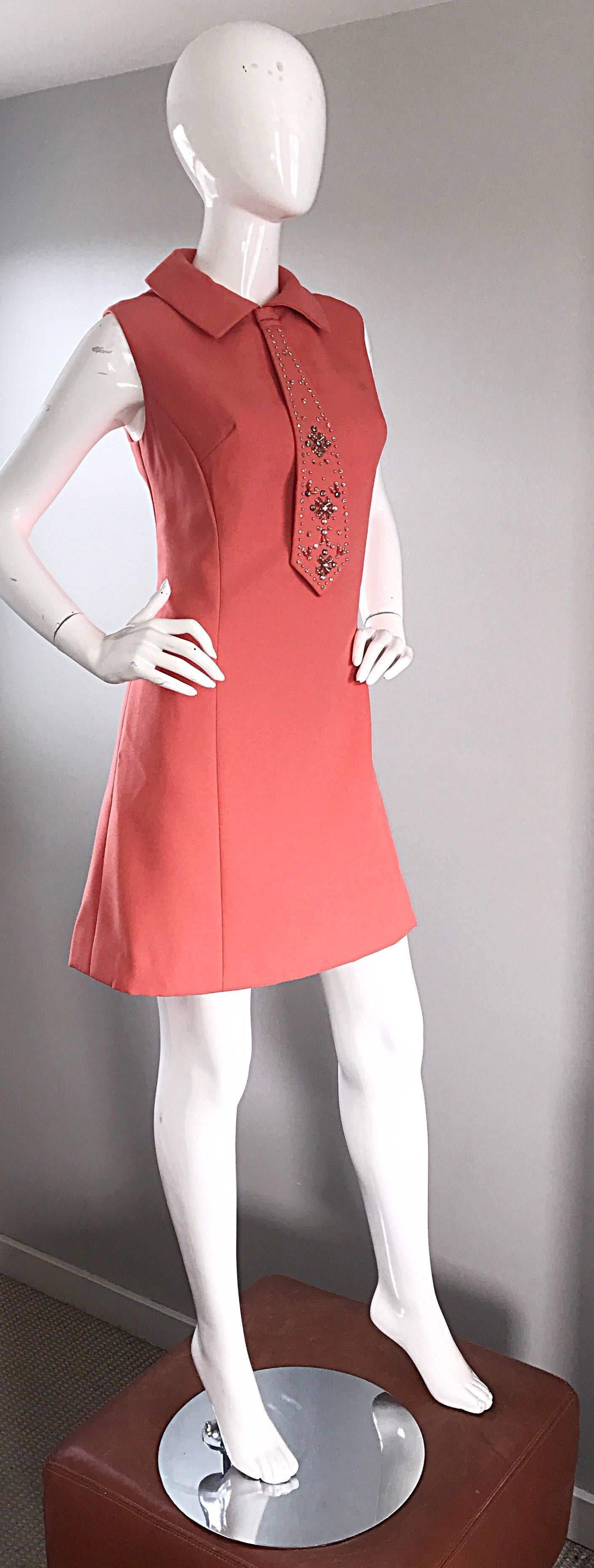 Chic 1960s Coral Salmon Pink Beaded Necktie Vintage A - Line 60s Shift Dress In Excellent Condition In San Diego, CA