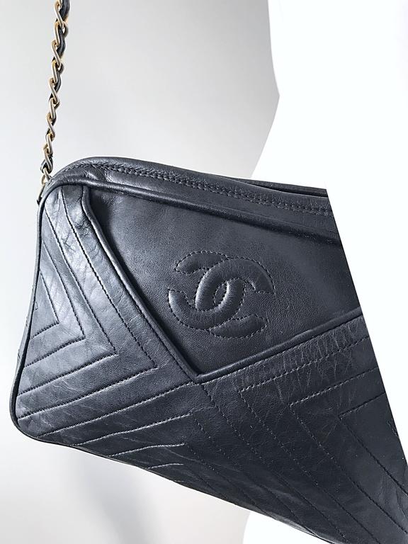 Vintage CHANEL Black Leather Chevron Quilted Stripe Shoulder Bag 80s  Crossbody