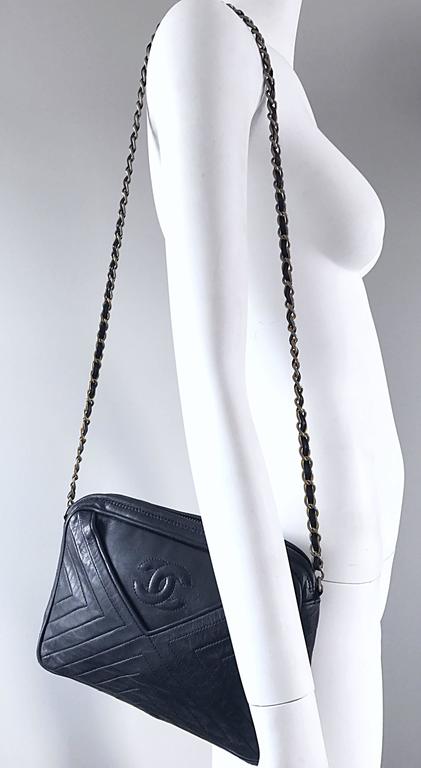 Vintage CHANEL Black Leather Chevron Quilted Stripe Shoulder Bag 80s  Crossbody at 1stDibs