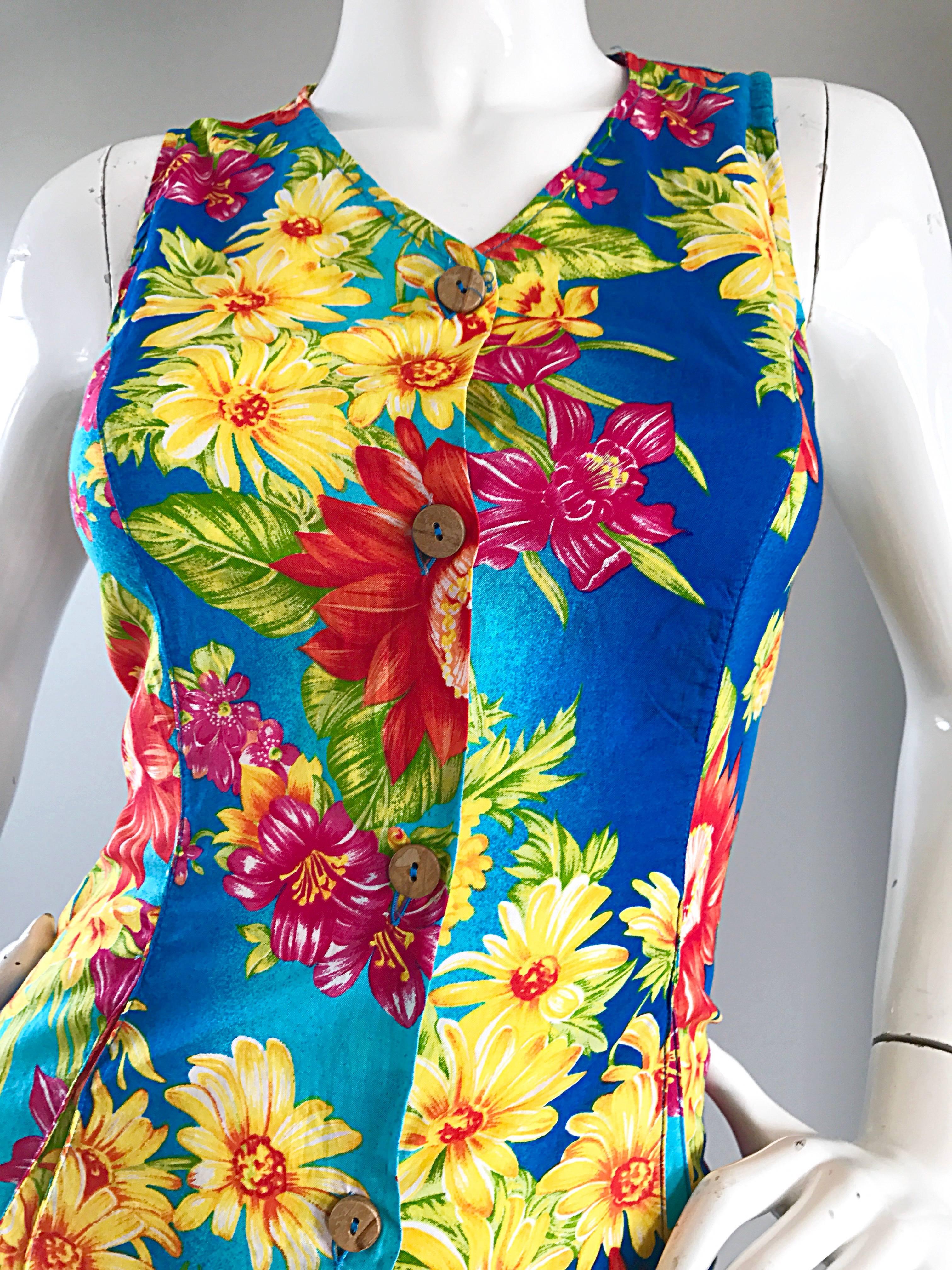 Beige Combinaison short vintage colorée italienne avec motif de fleurs tropicales hawaïennes (années 1990)  en vente