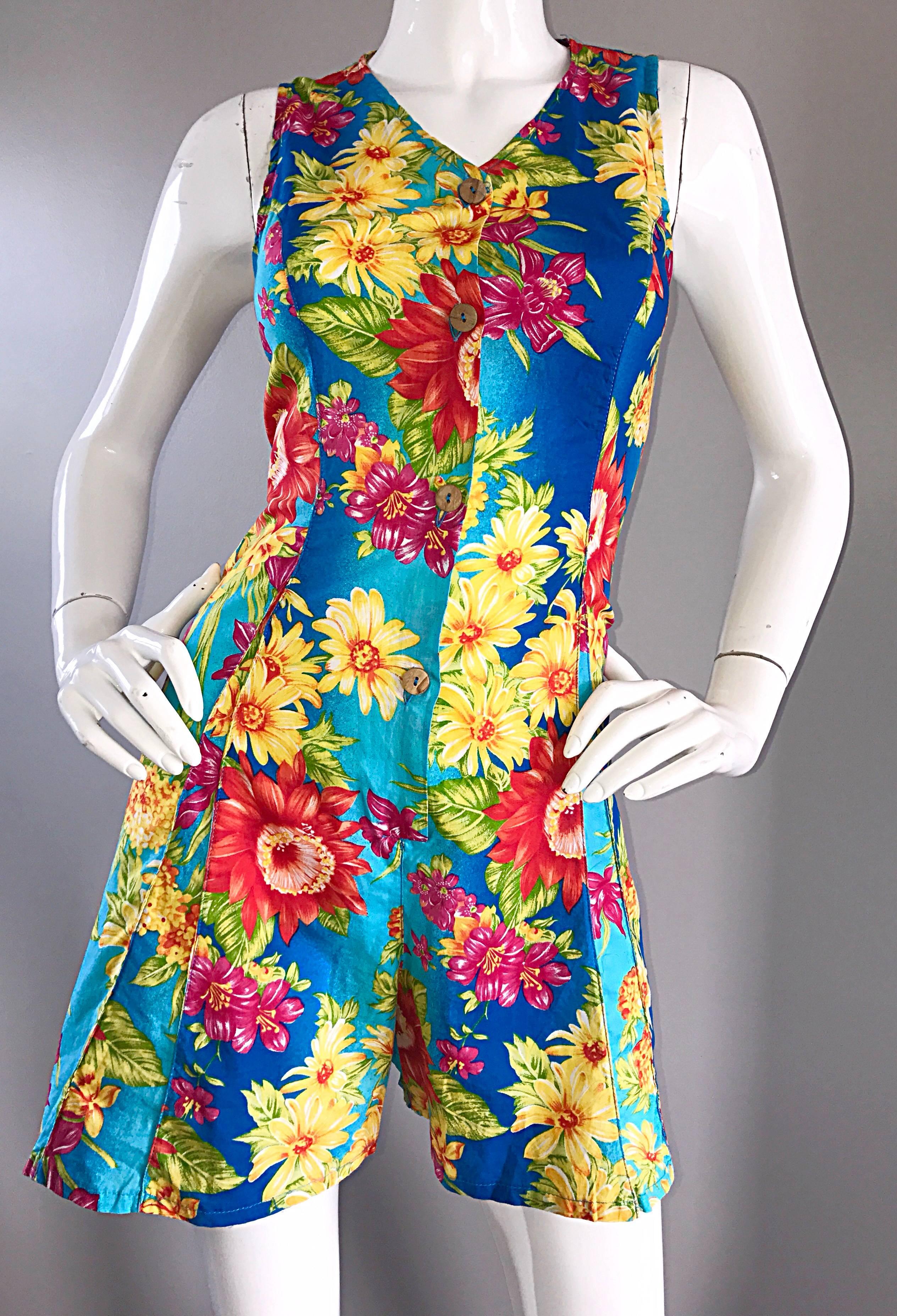 Combinaison short vintage colorée italienne avec motif de fleurs tropicales hawaïennes (années 1990)  en vente 1