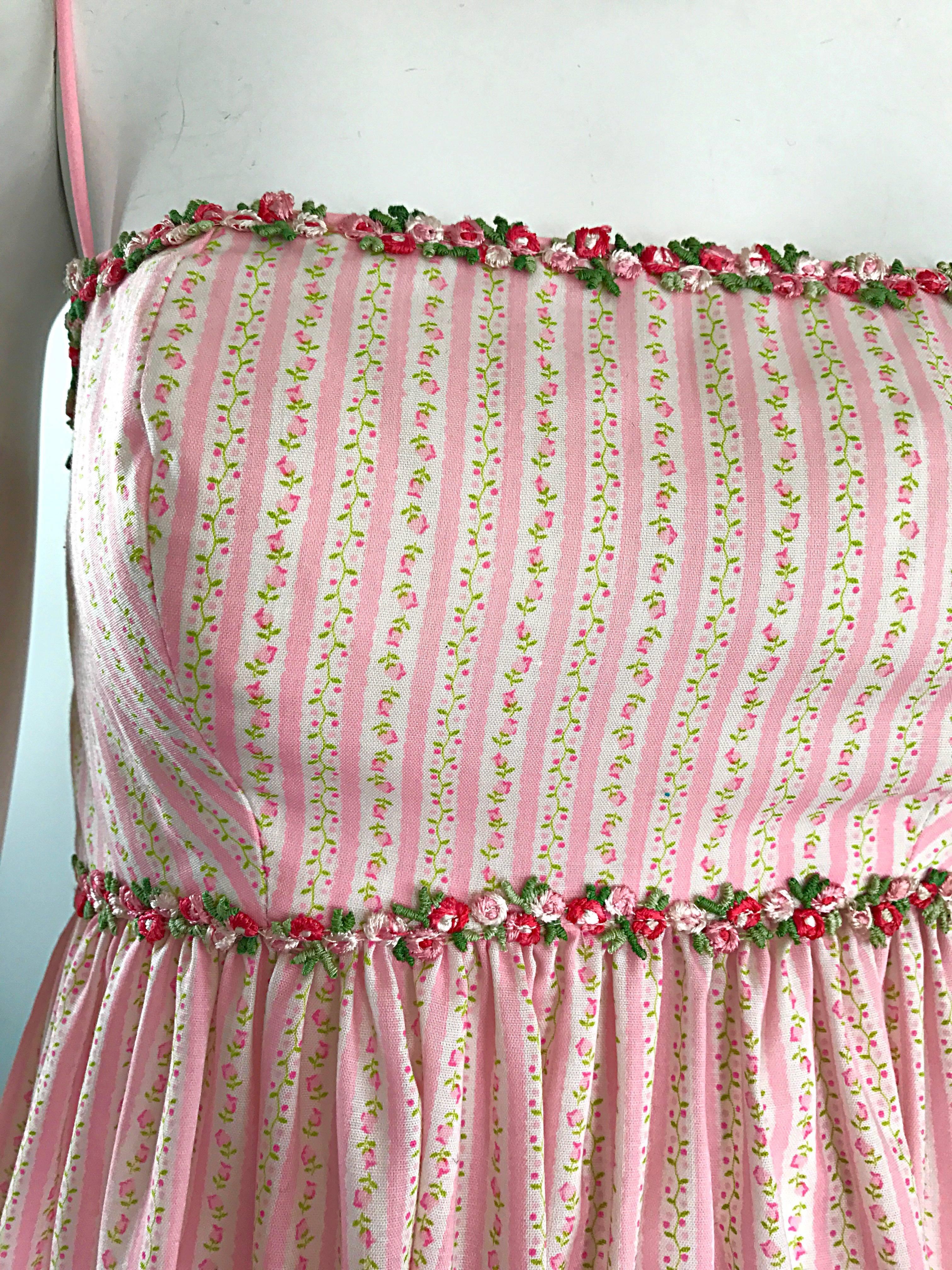 Beautiful vintage 70s JAY MORLEY FOR FERN VIOLLETE pink and white rosette cotton voile maxi dress! Features allover mini roses, with embroidered rosette waistband. Sizable bow shoulders can be made longer or shorter. Great with wedges, sandals or