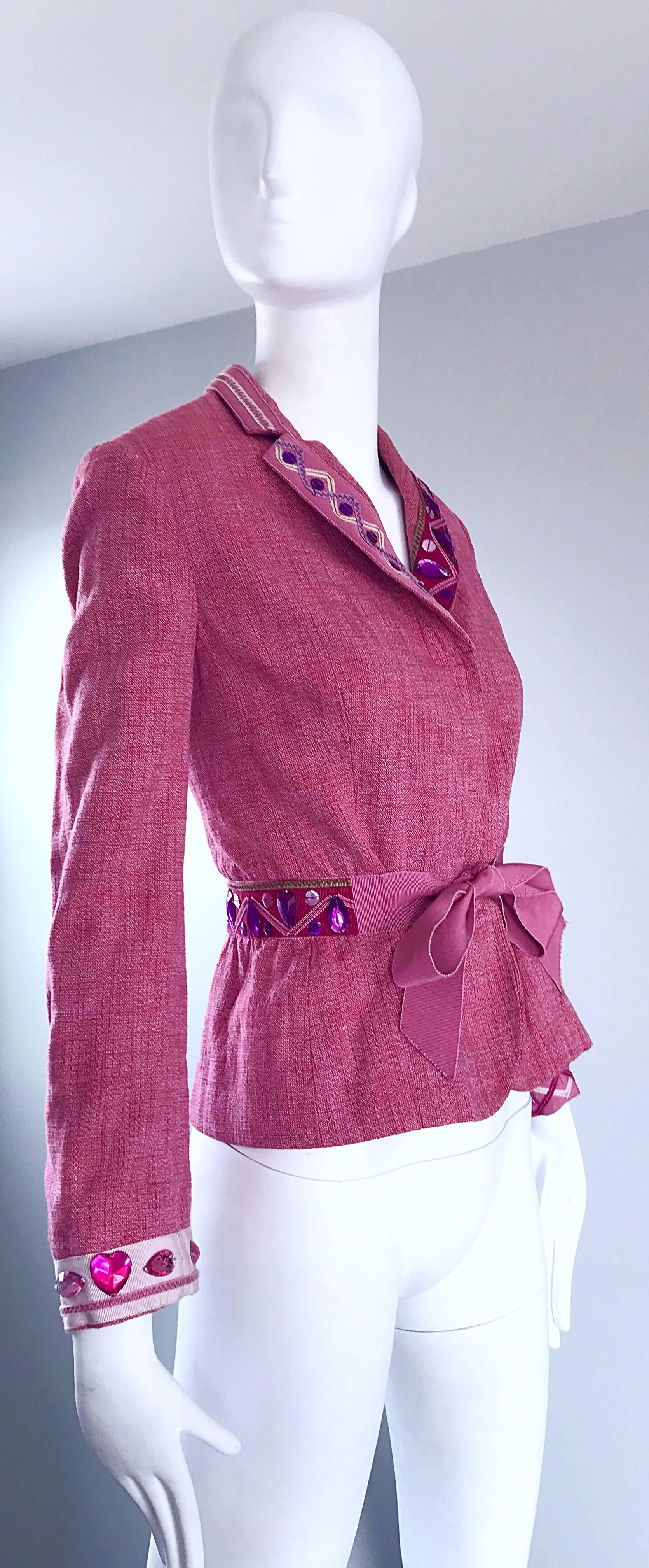 Veste blazer vintage Moschino Cheap & Chic des années 1990 Taille 12 perlée rose Excellent état - En vente à San Diego, CA