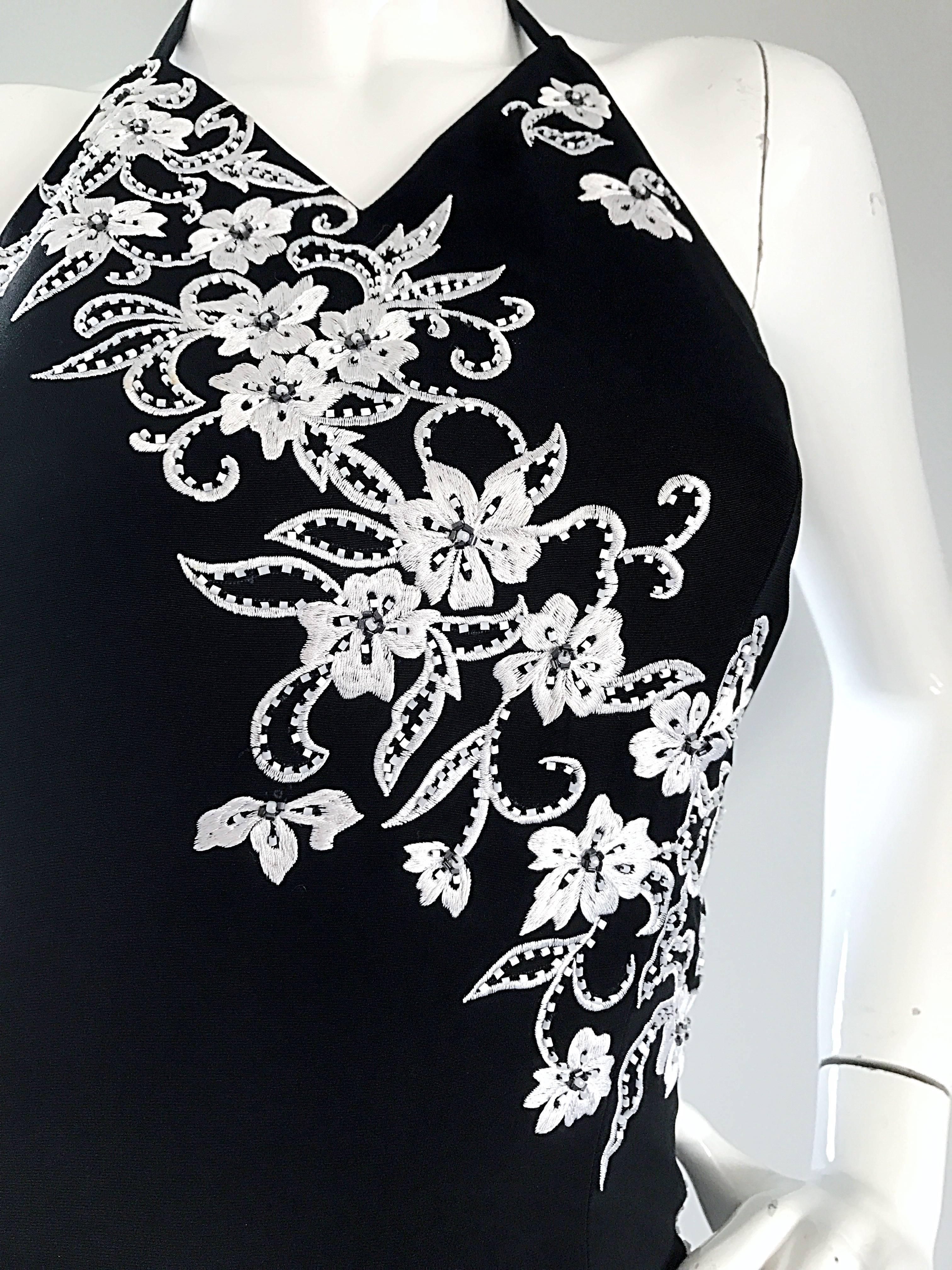 Vintage Bob Mackie Black and White Beaded Flowers Asian Inspired Evening Gown In Excellent Condition In San Diego, CA