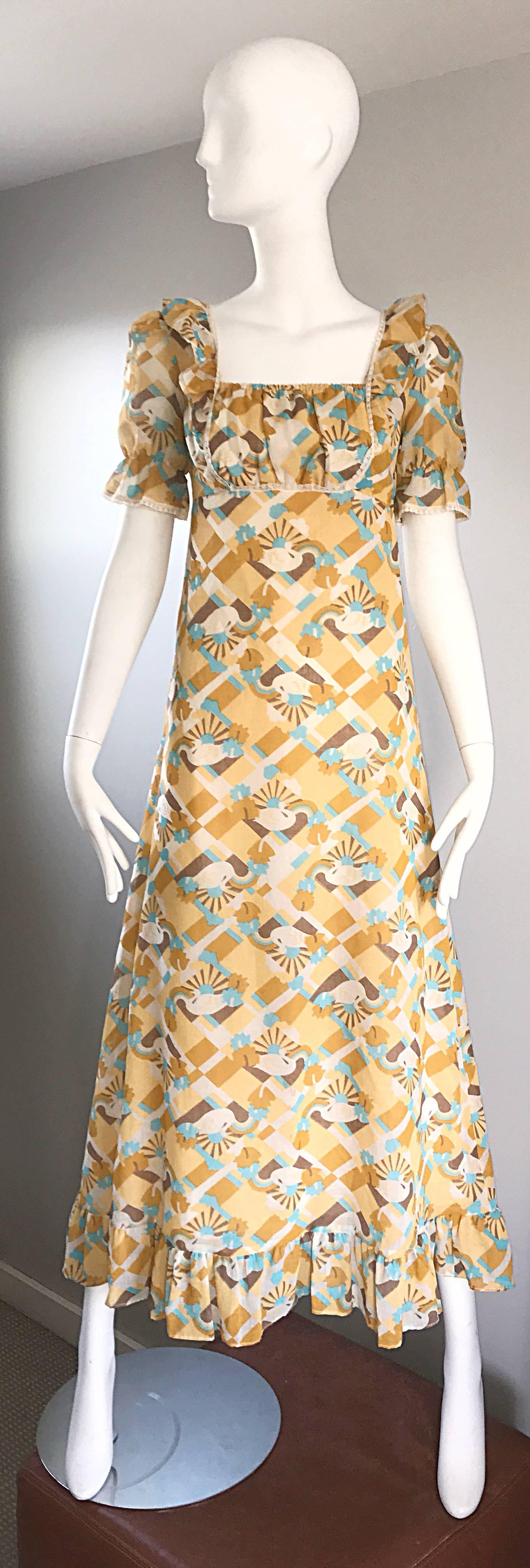 1970s Swan Print Novelty Cotton Boho Vintage 70s Blue and Yellow Maxi Dress  For Sale 3