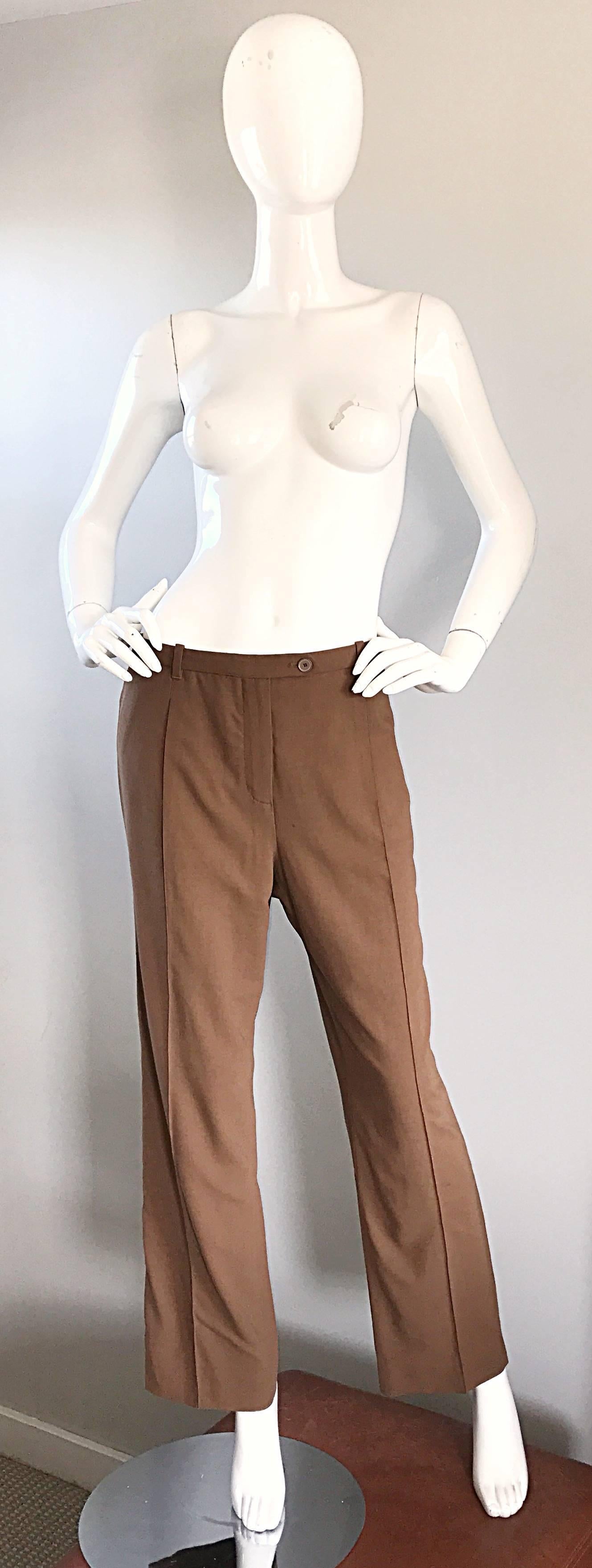 Chic vintage HERMES early 90s tan / light brown wide leg le smoking virgin wool trousers! Mid rise, with a singular seam down the front. Hidden interior button at the waist, along with middle exterior button, and zipper fly. Pockets at both sides of