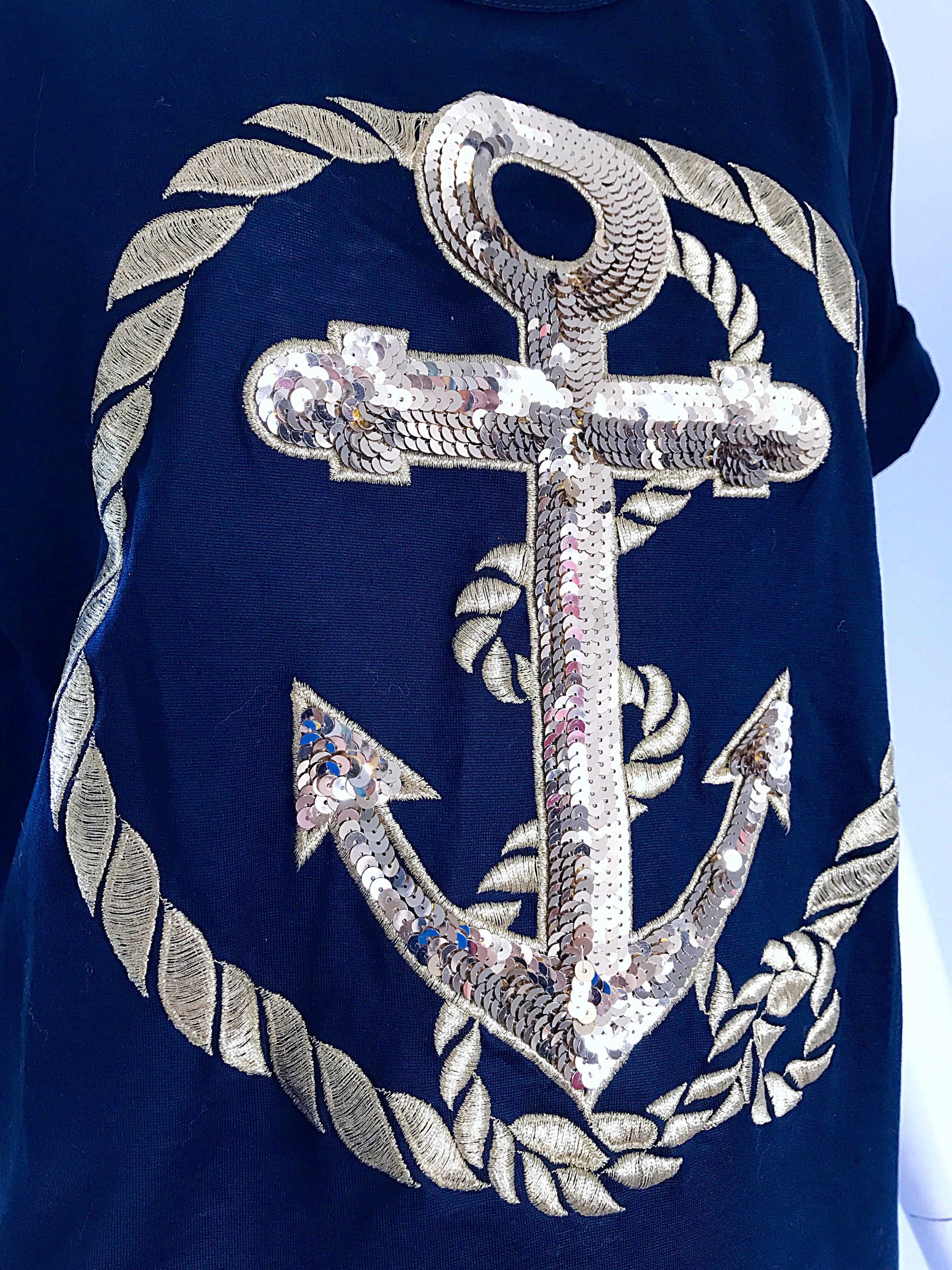 Violet Escada par Margaretha Ley - T-shirt à sequins bleu marine et or, style nautique, vintage  en vente