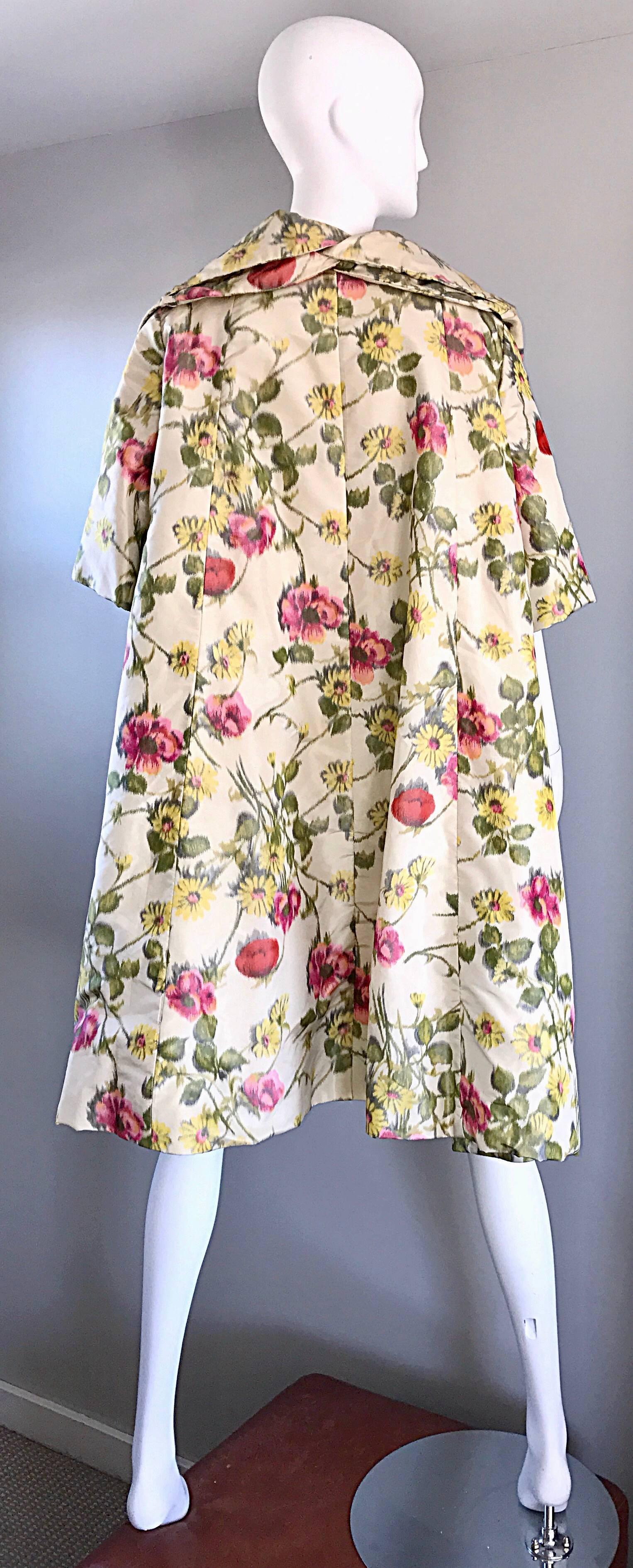 Lillie Rubin Floral Silk Vintage Trapeze Swing Opera Jacket Coat, 1950s  In Excellent Condition In San Diego, CA