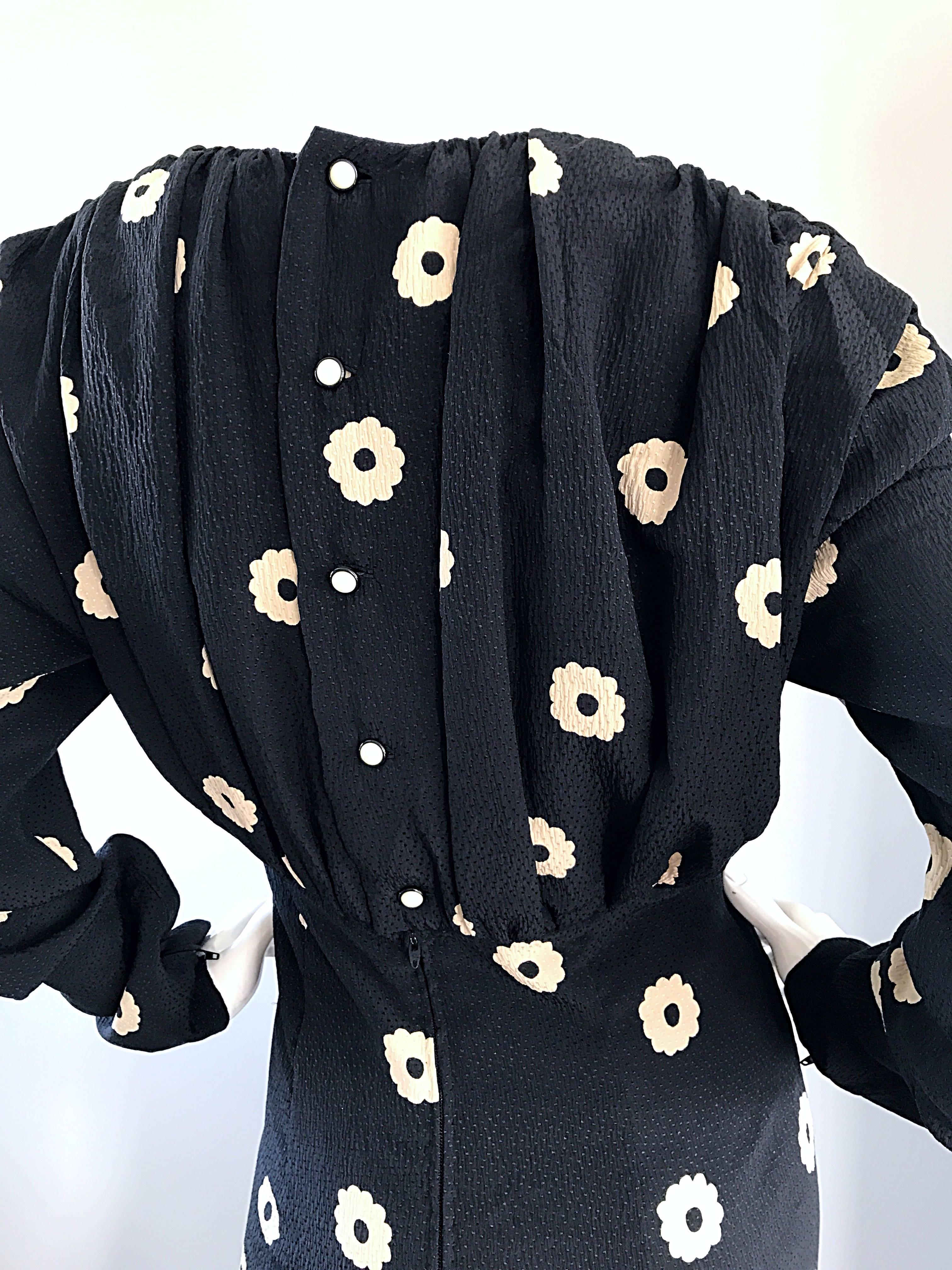 Pauline Trigere For Neiman Marcus Larger Size Vintage Black and White Silk Dress For Sale 2