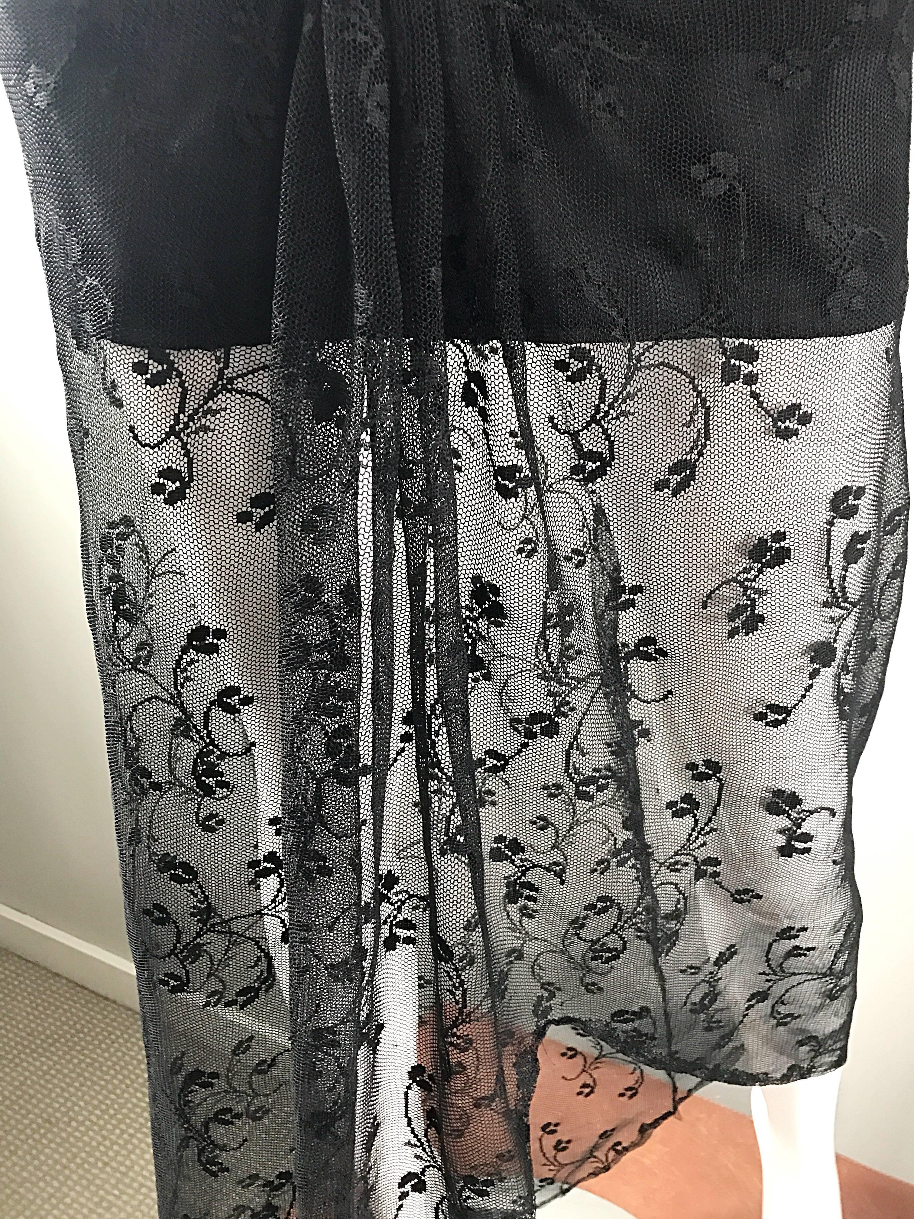 Mini robe de cocktail noire à paillettes et dentelle sexy sans bretelles Hi - Lo Vintage des années 90 Pour femmes en vente