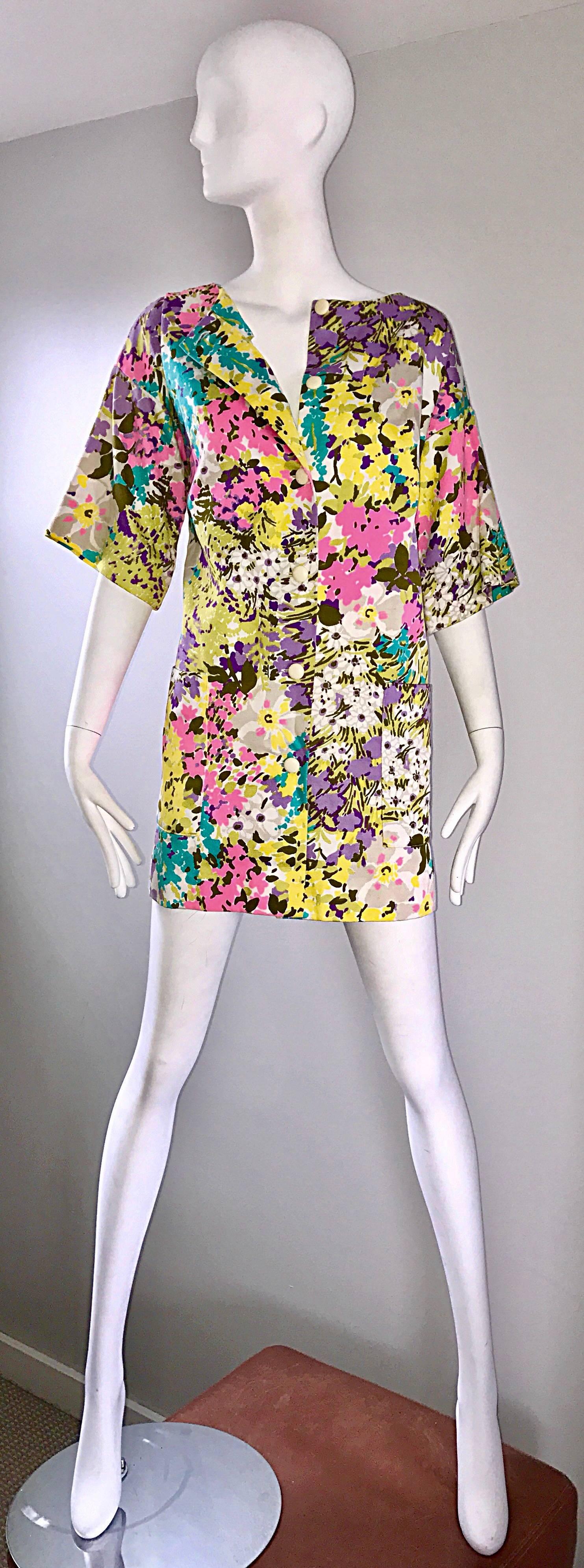 Chic 1960s Tori Richard for I Magnin Colorful Vintage Mini Dress or Swing Jacket In Excellent Condition For Sale In San Diego, CA