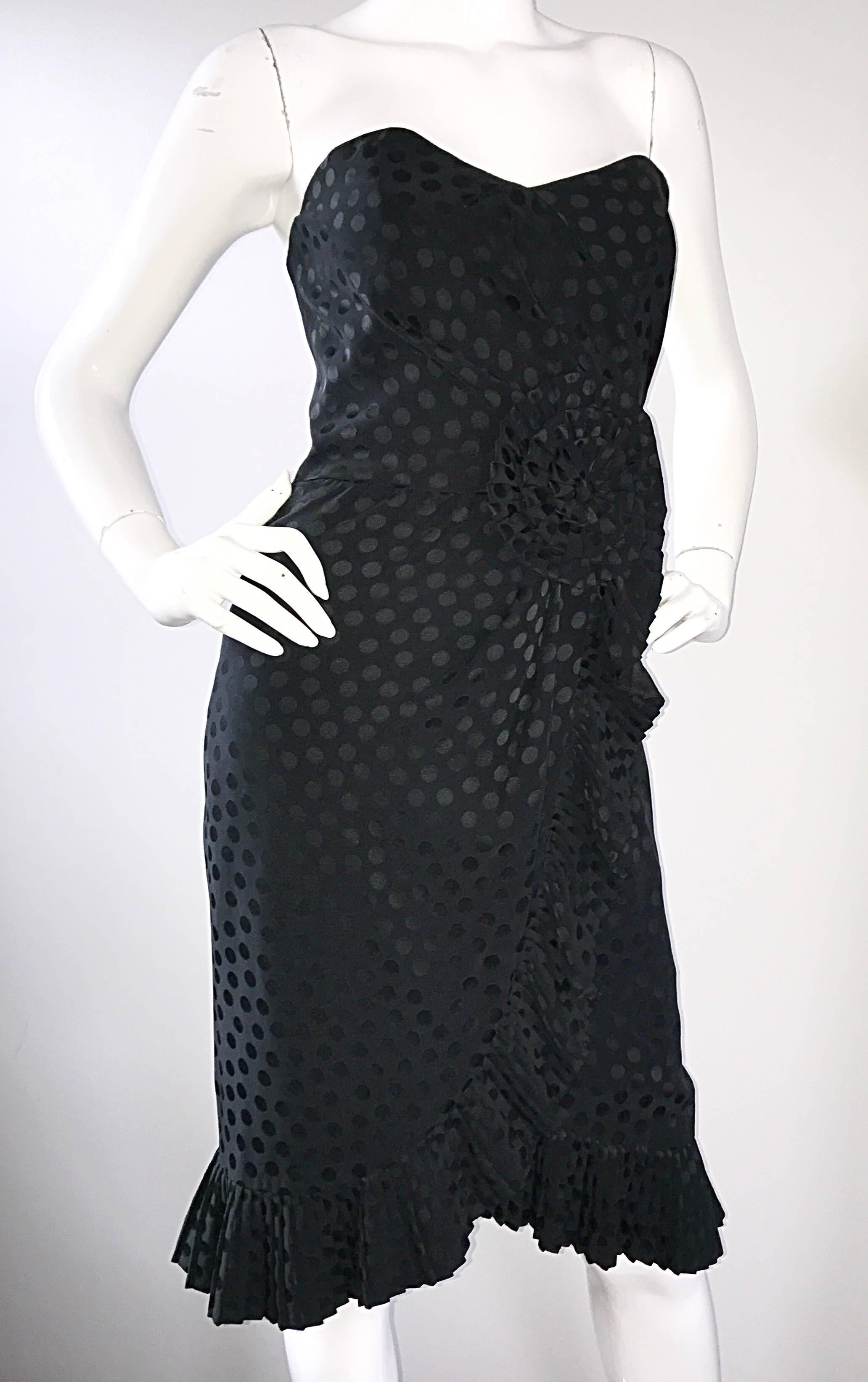 Vintage Albert Nipon 1990s Black Polka Dot Origami Strapless Silk Dress Size 6 For Sale 2