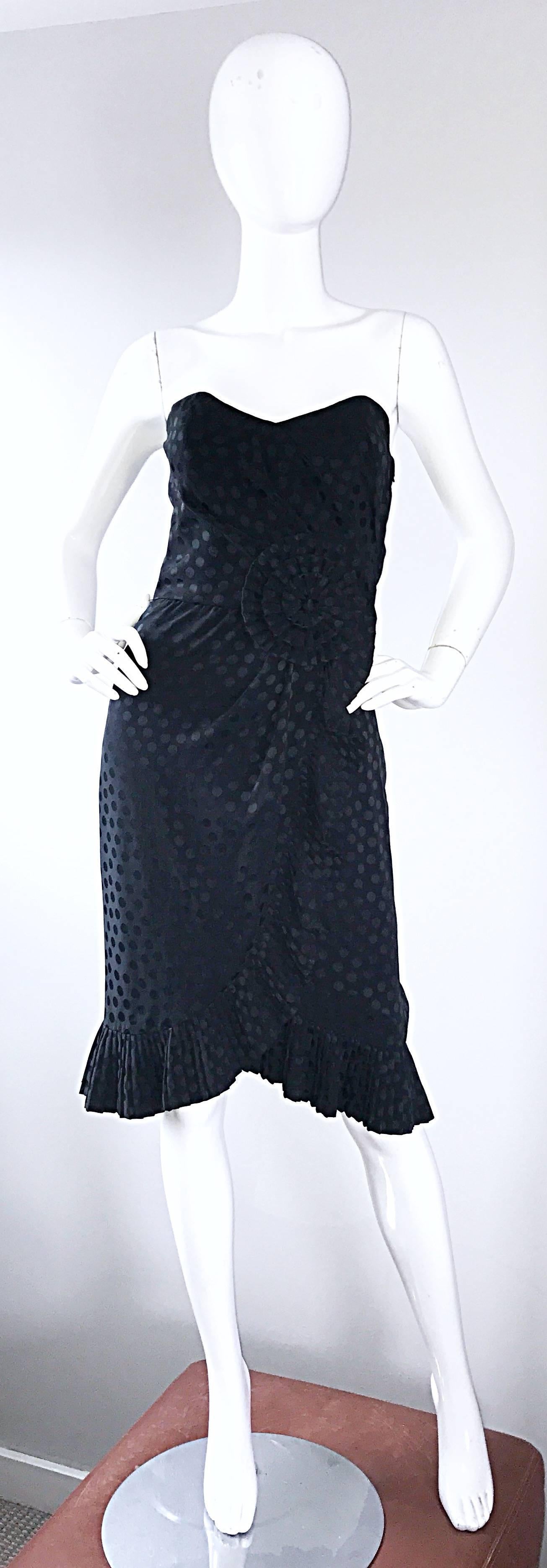 Vintage Albert Nipon 1990s Black Polka Dot Origami Strapless Silk Dress Size 6 For Sale 5