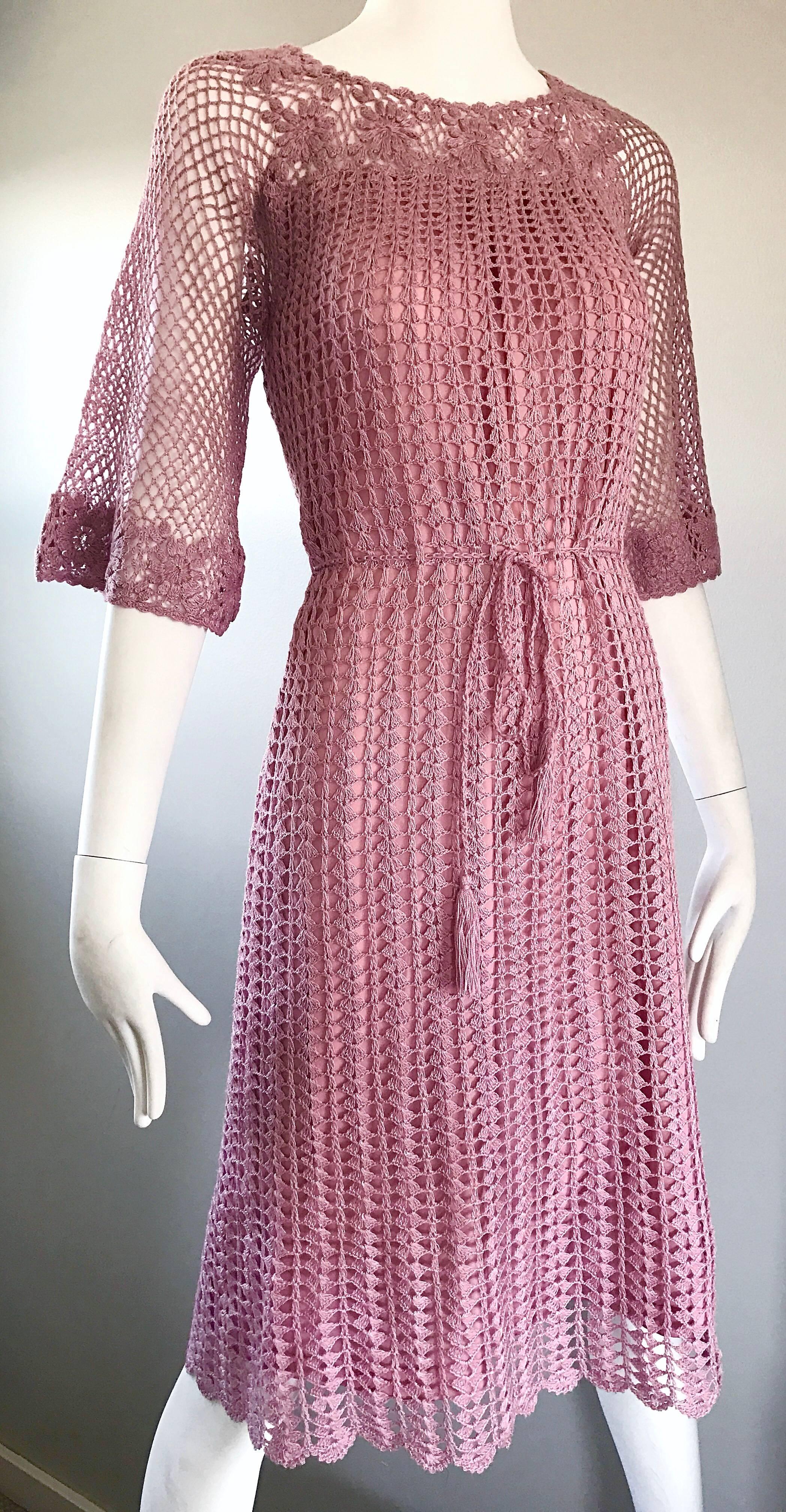 Beautiful 1970s Hand Crochet Pink Rose Bell Sleeve Chic Boho 70s Vintage Dress  For Sale 1