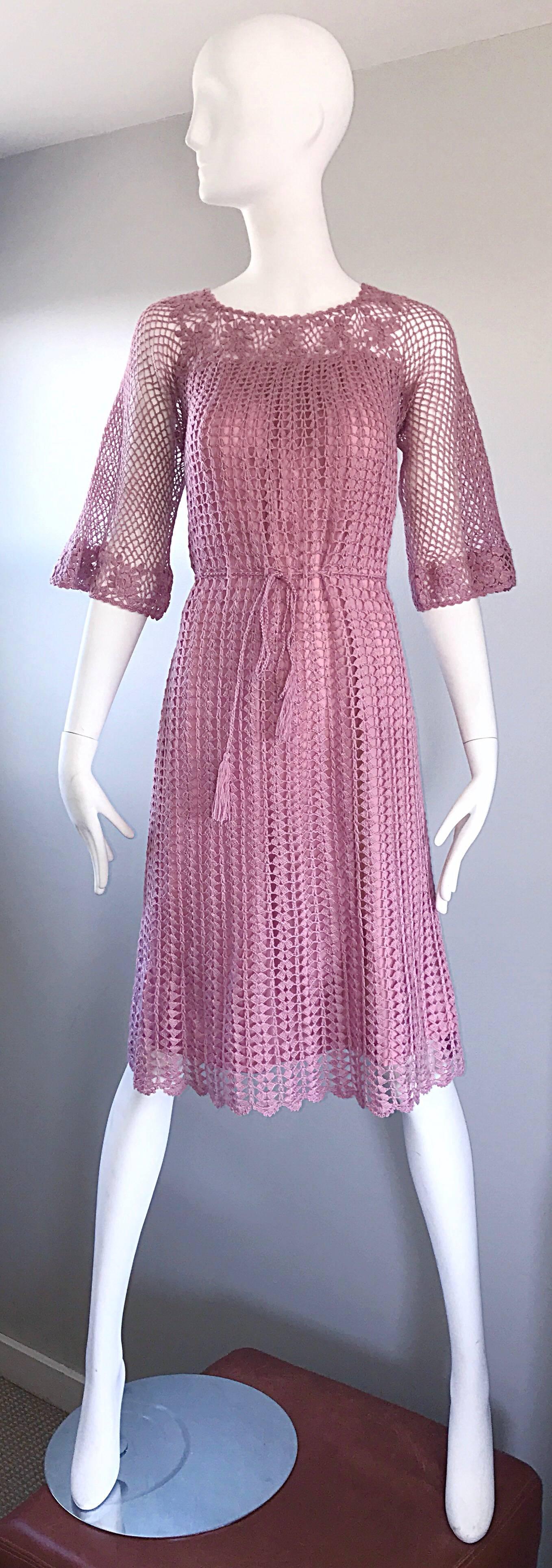 Beautiful 1970s Hand Crochet Pink Rose Bell Sleeve Chic Boho 70s Vintage Dress  For Sale 2