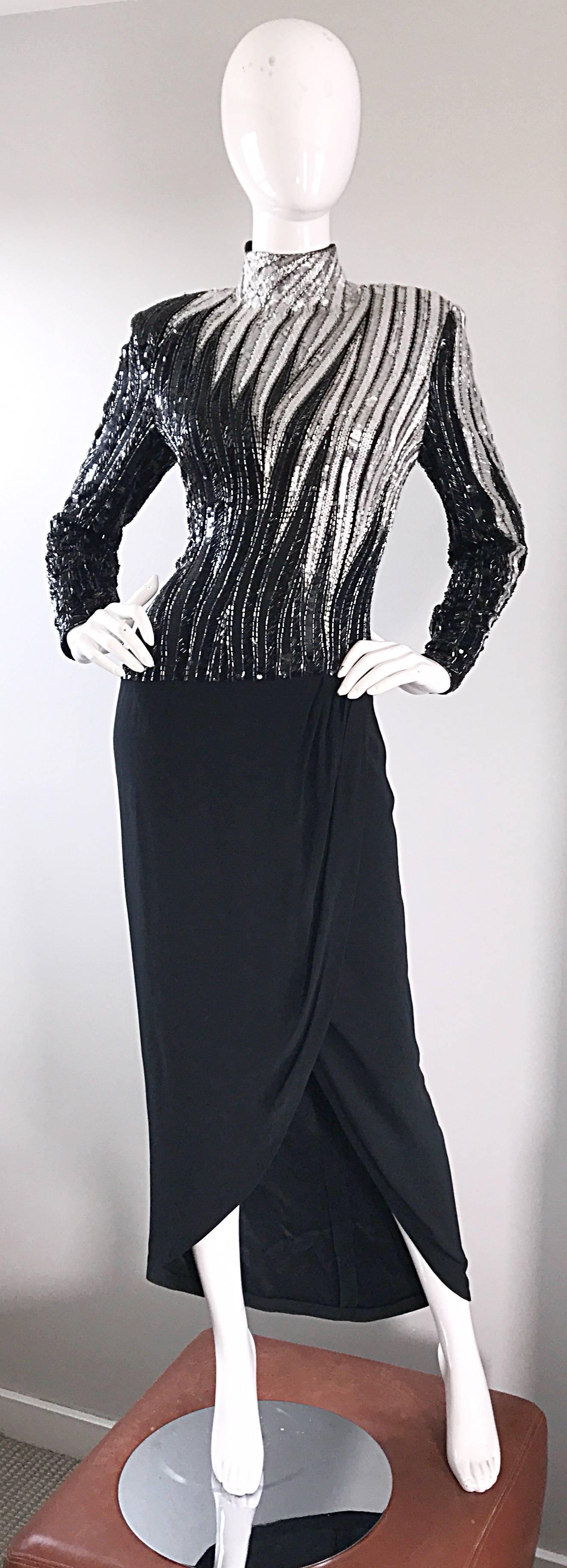 Sensacional vestido dramático vintage de los 80 Bob Mackie negro y plateado con muchas cuentas en venta 4